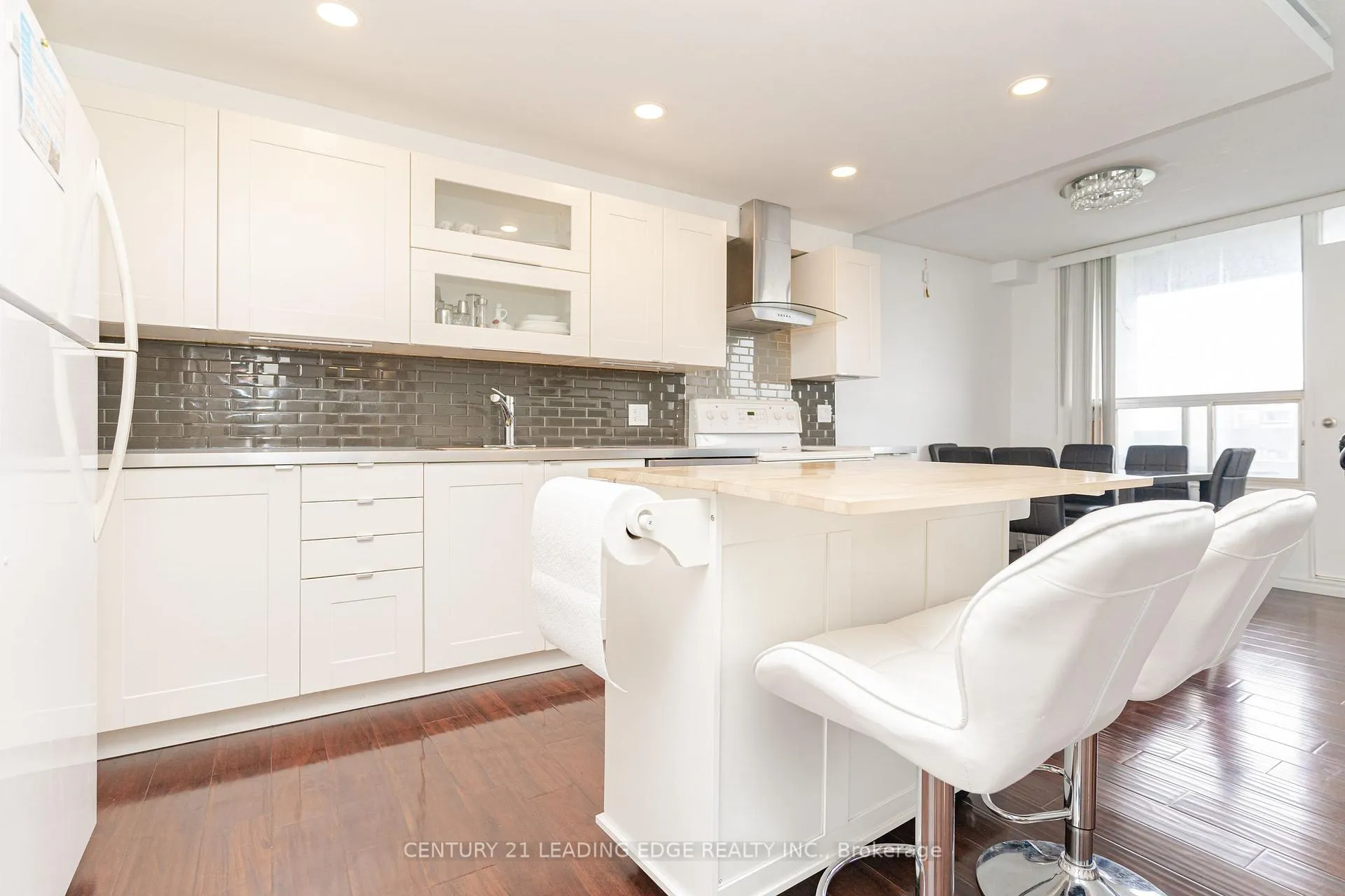 Photo 16 of Unit PH04, 10 Edgecliff Golfway, Toronto, Flemingdon Park — HOMEH