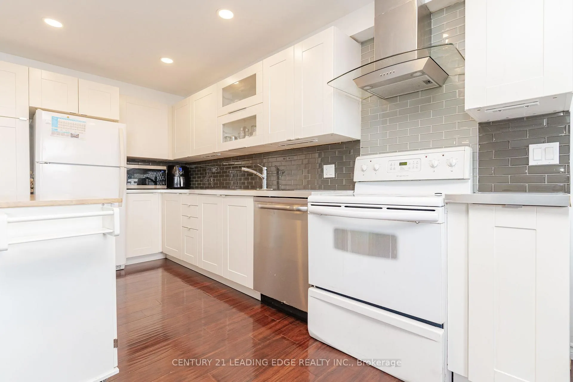 Photo 18 of Unit PH04, 10 Edgecliff Golfway, Toronto, Flemingdon Park — HOMEH