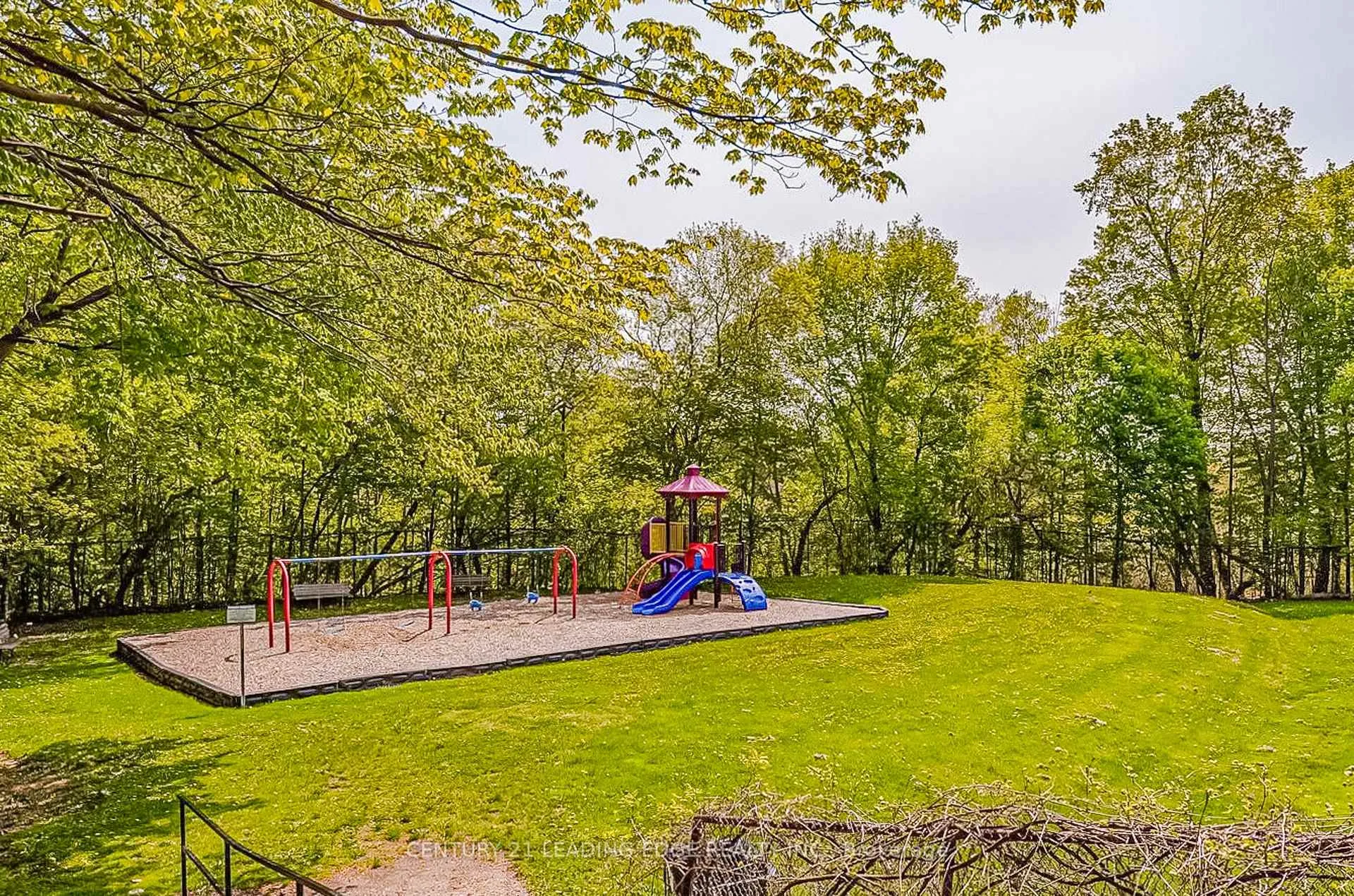 Photo 40 of Unit PH04, 10 Edgecliff Golfway, Toronto, Flemingdon Park — HOMEH