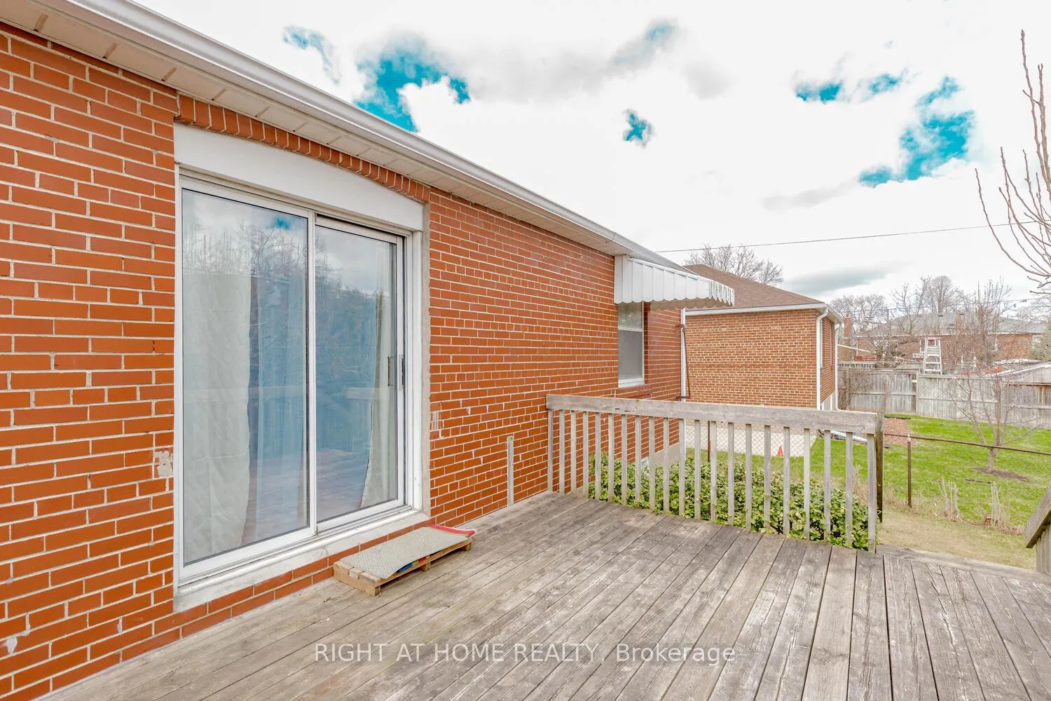 Photo 15 of 1205 Kipling Avenue, Etobicoke, Princess-Rosethorn — HOMEH