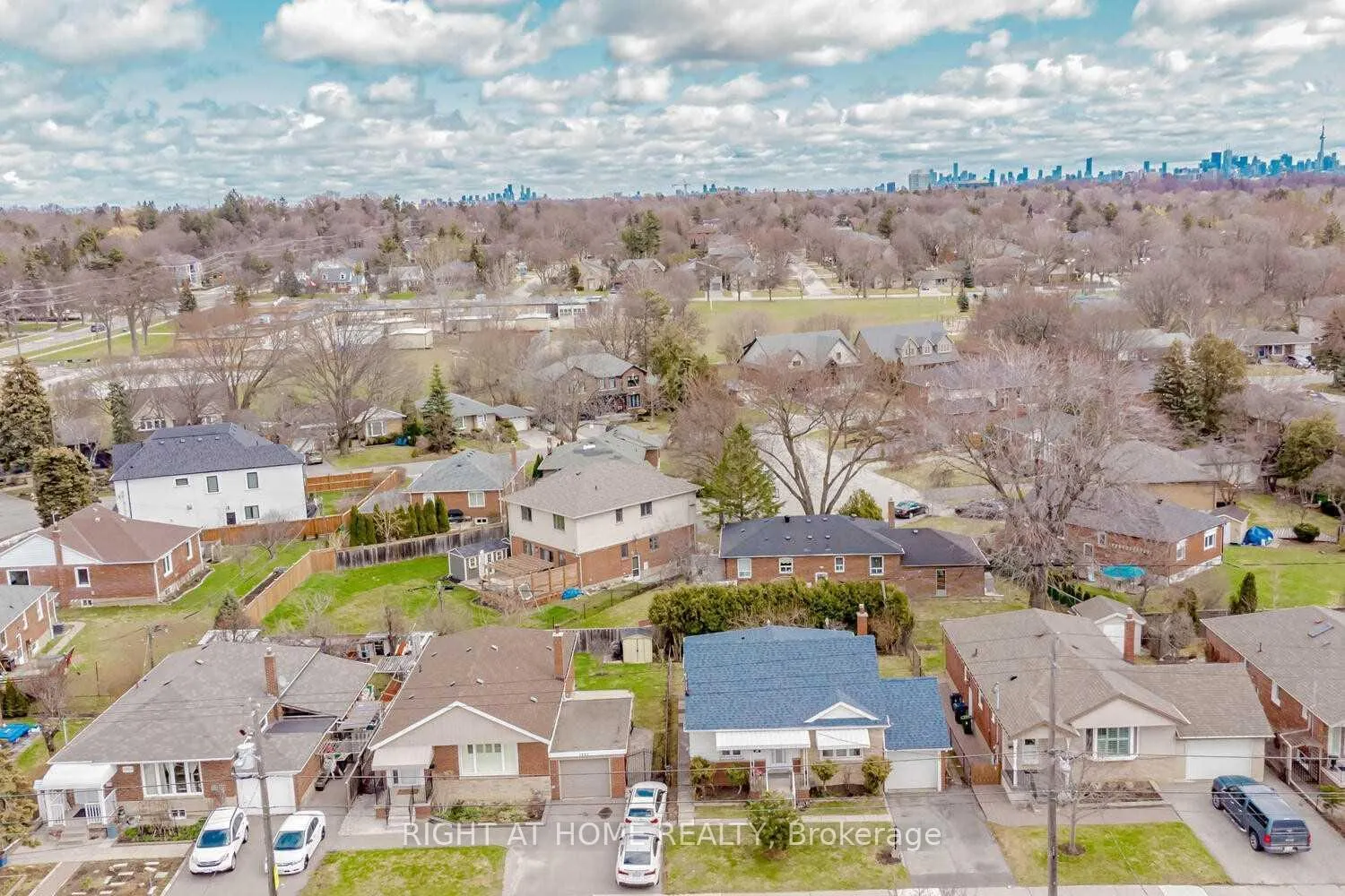 Photo 17 of 1205 Kipling Avenue, Etobicoke, Princess-Rosethorn — HOMEH