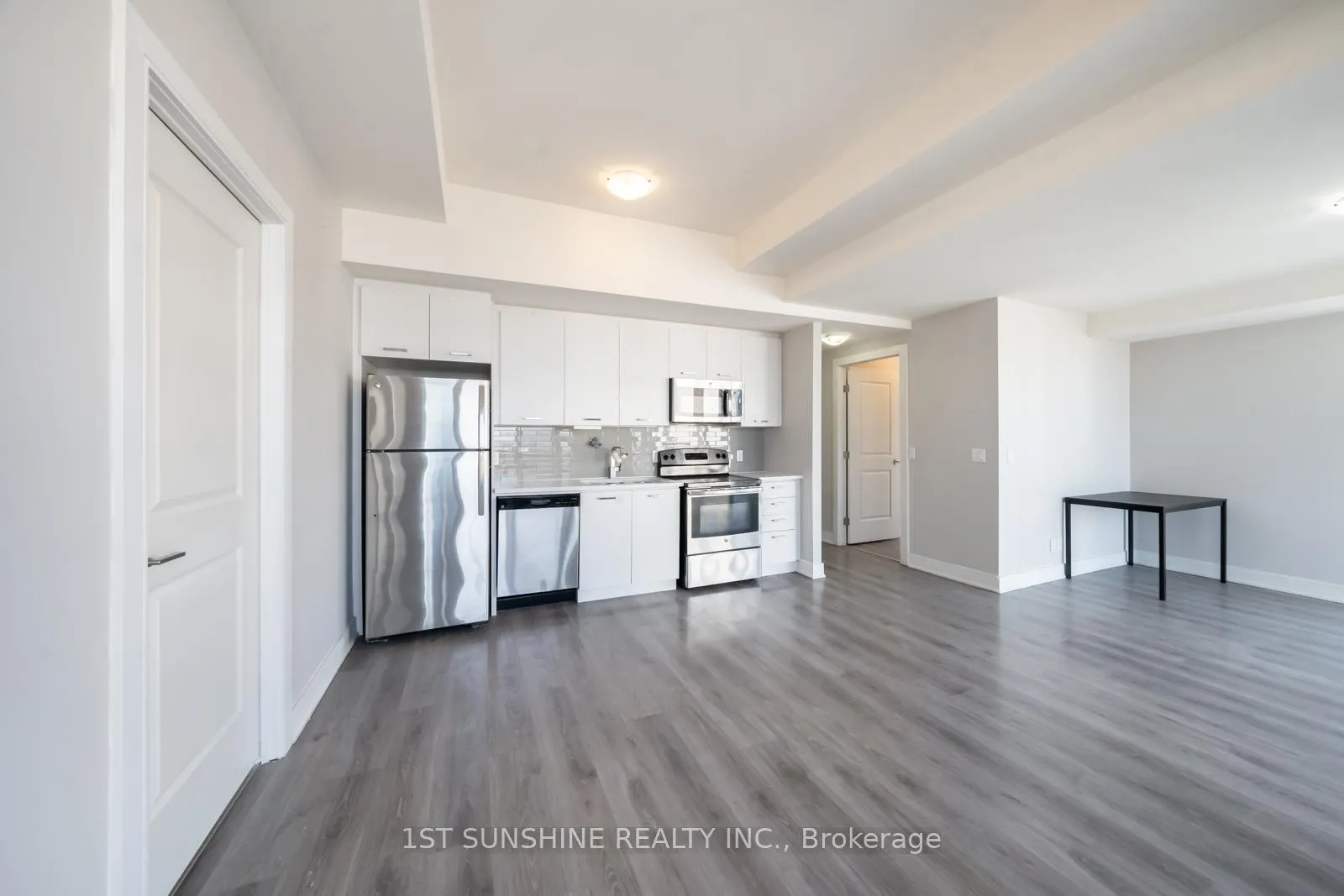 Photo 15 of Unit PH3, 150 Main Street W, Hamilton, Central — HOMEH