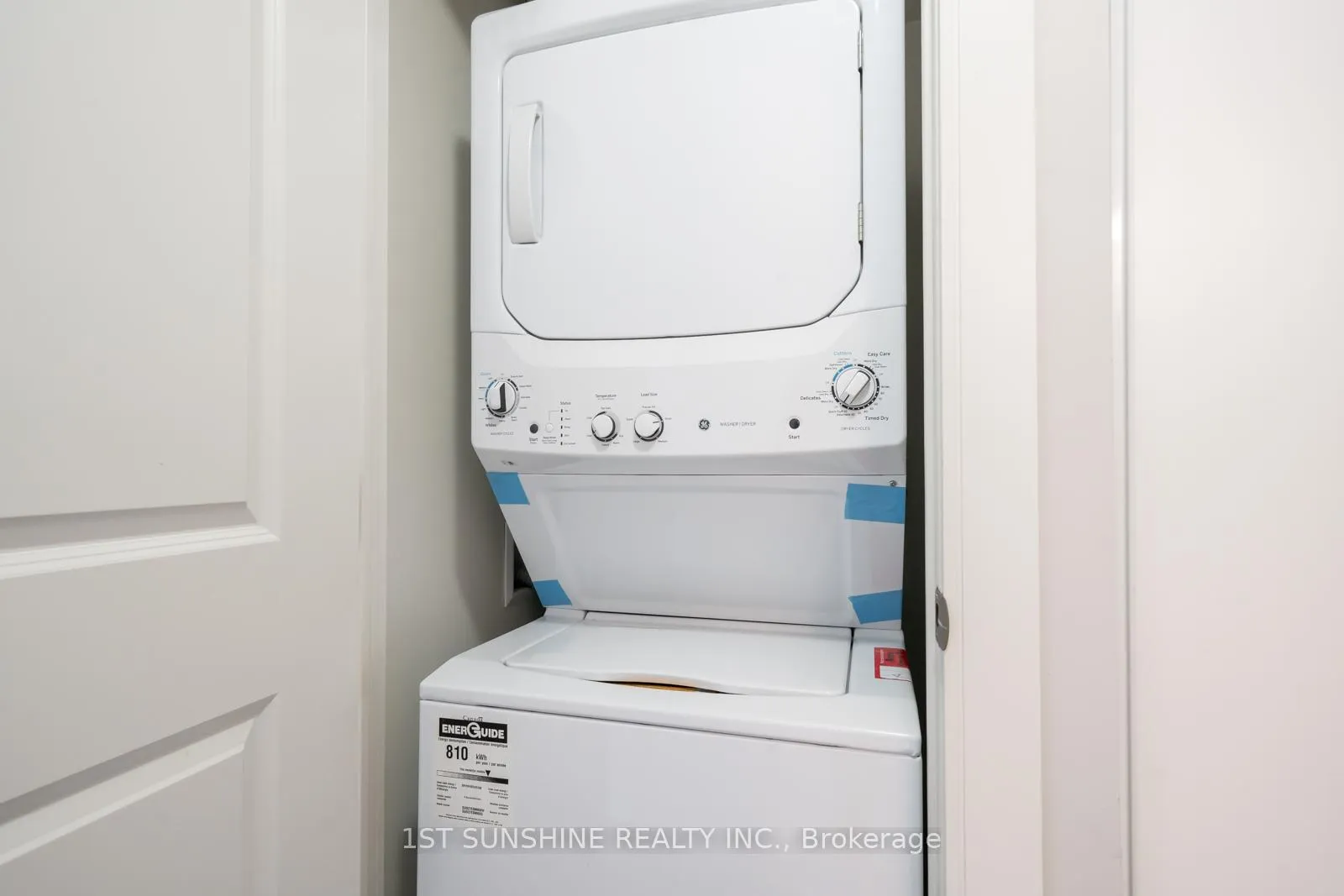 Photo 19 of Unit PH3, 150 Main Street W, Hamilton, Central — HOMEH
