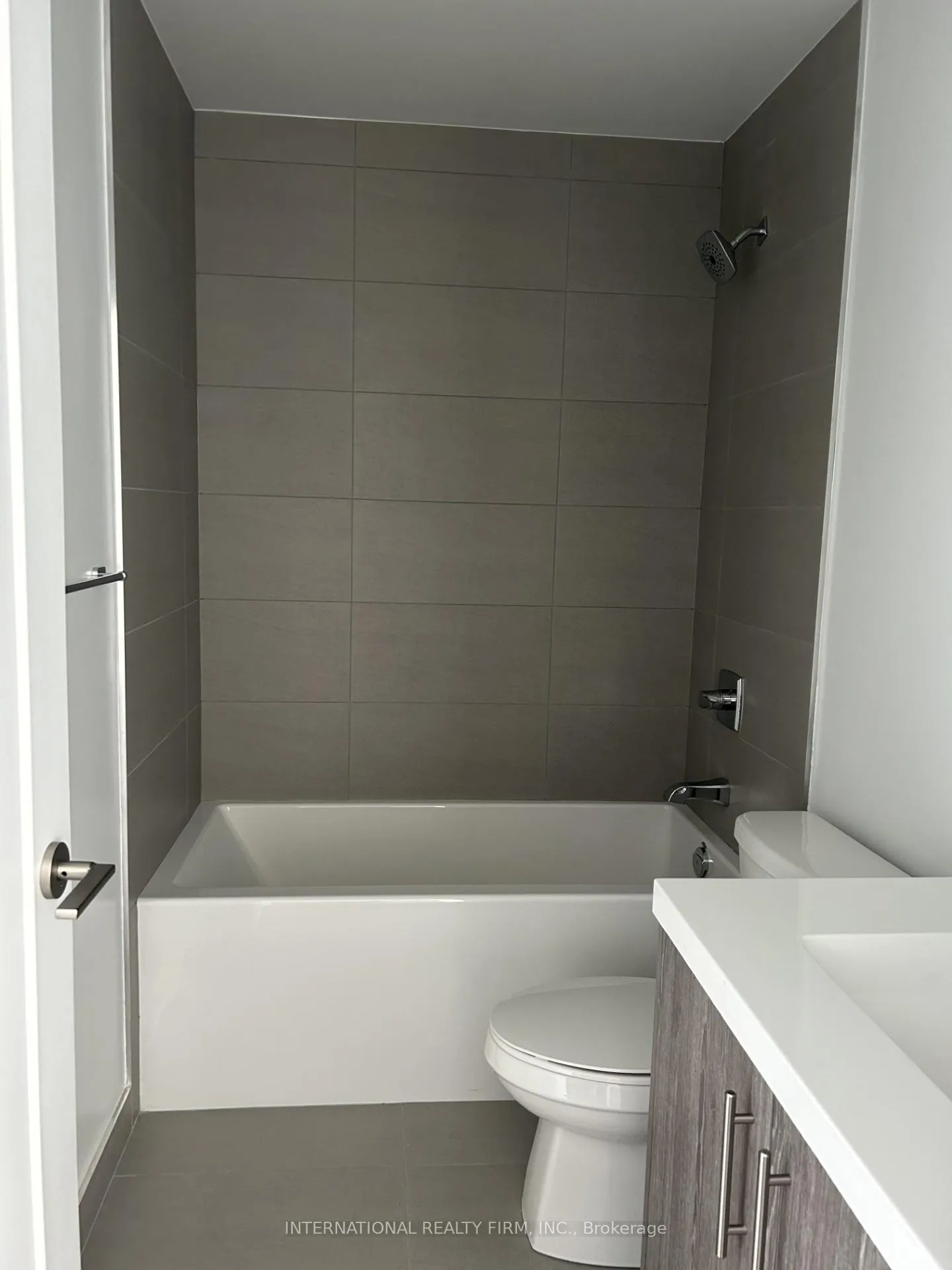 Photo 8 of Unit 814, 286 Main Street, Toronto, East End-Danforth — HOMEH