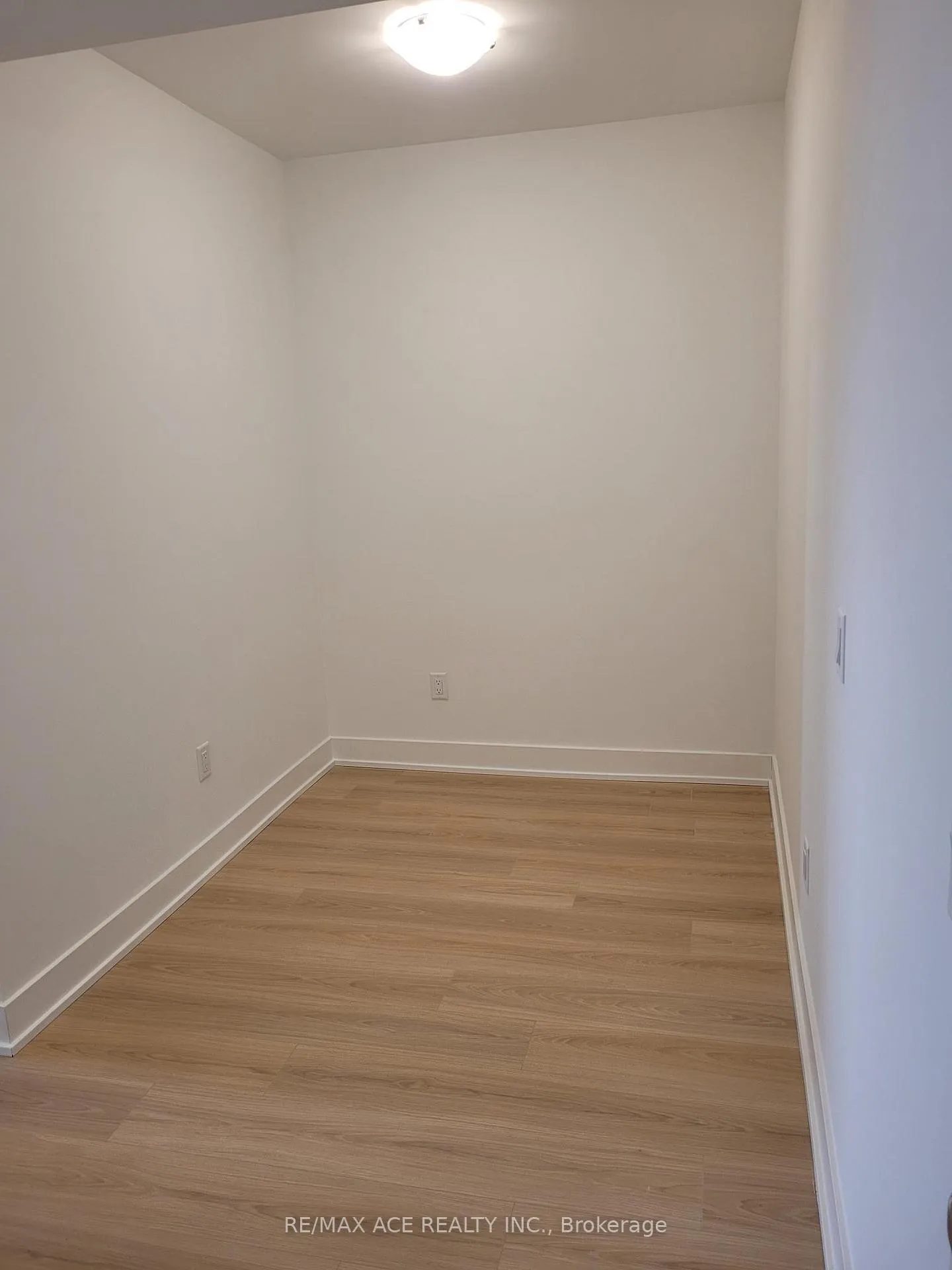 Photo 3 of Unit 612, 2545 Simcoe Street, Oshawa, Windfields — HOMEH