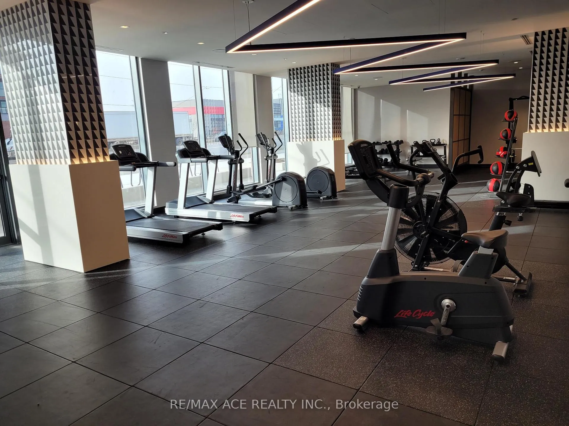 Photo 23 of Unit 612, 2545 Simcoe Street, Oshawa, Windfields — HOMEH
