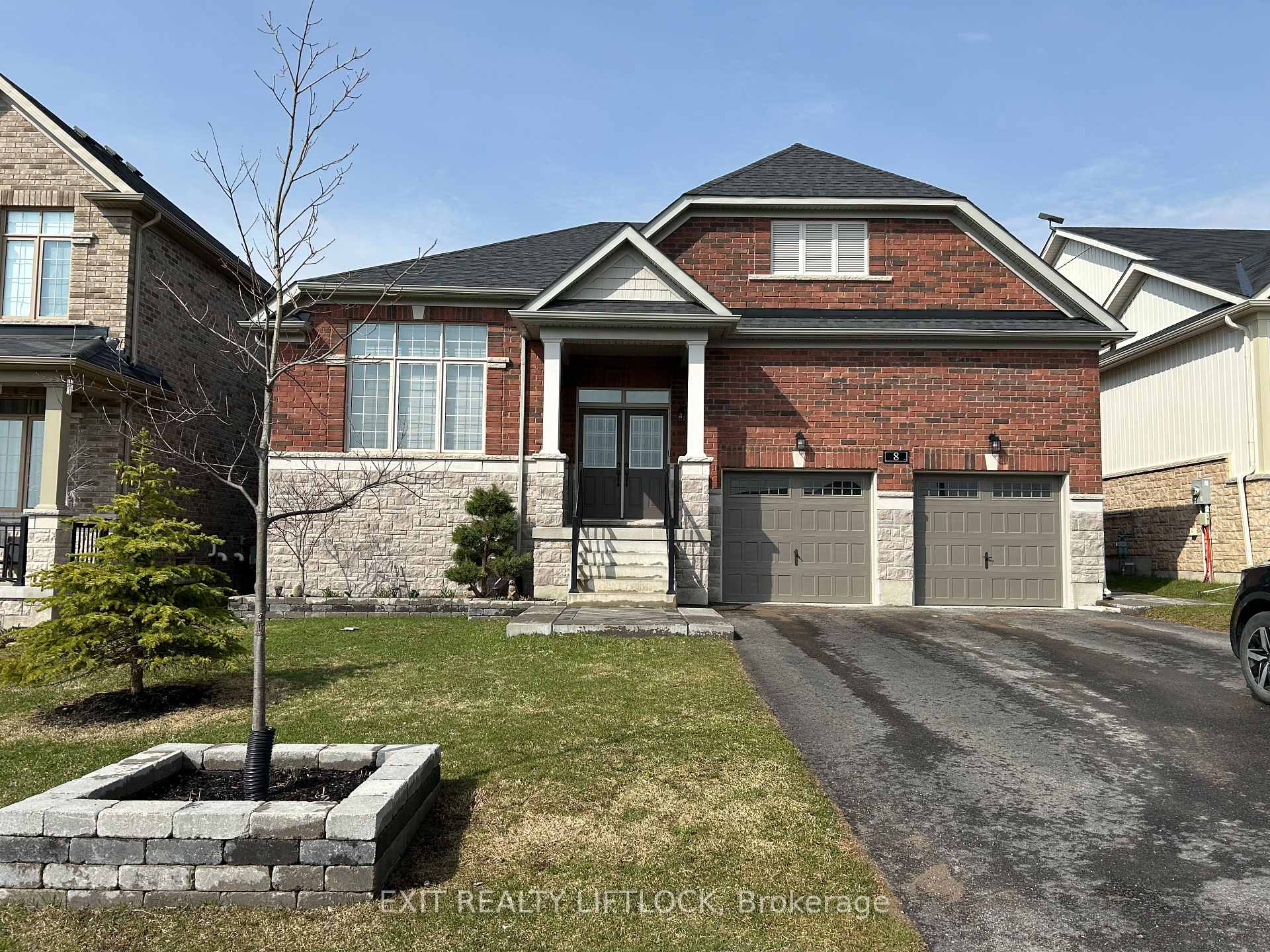 Photo 2 of 8 Station Drive, Cavan Monaghan, Cavan Twp — HOMEH