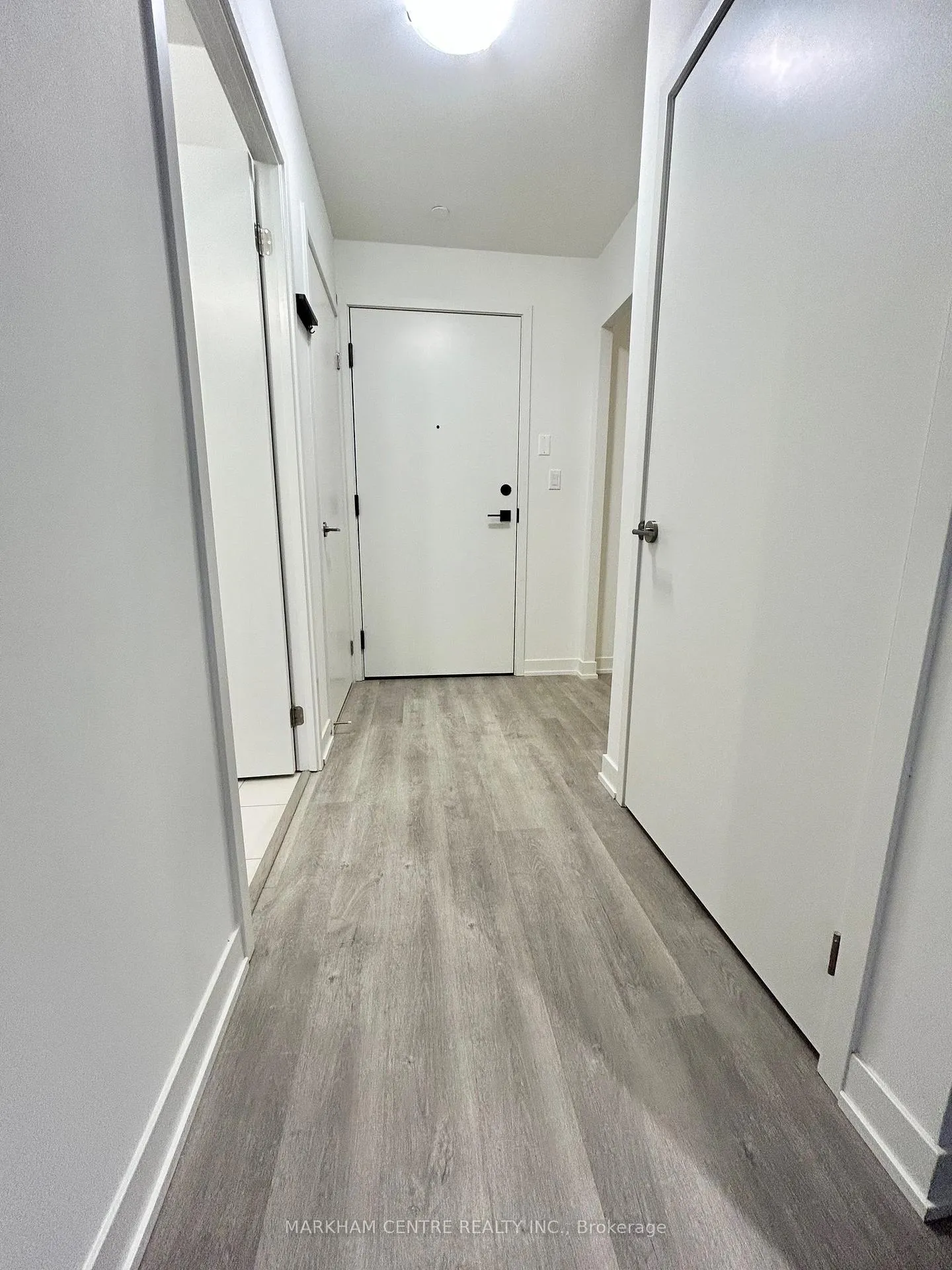 Photo 4 of Unit 405C, 38 Simcoe Promenade W, Markham, Unionville — HOMEH