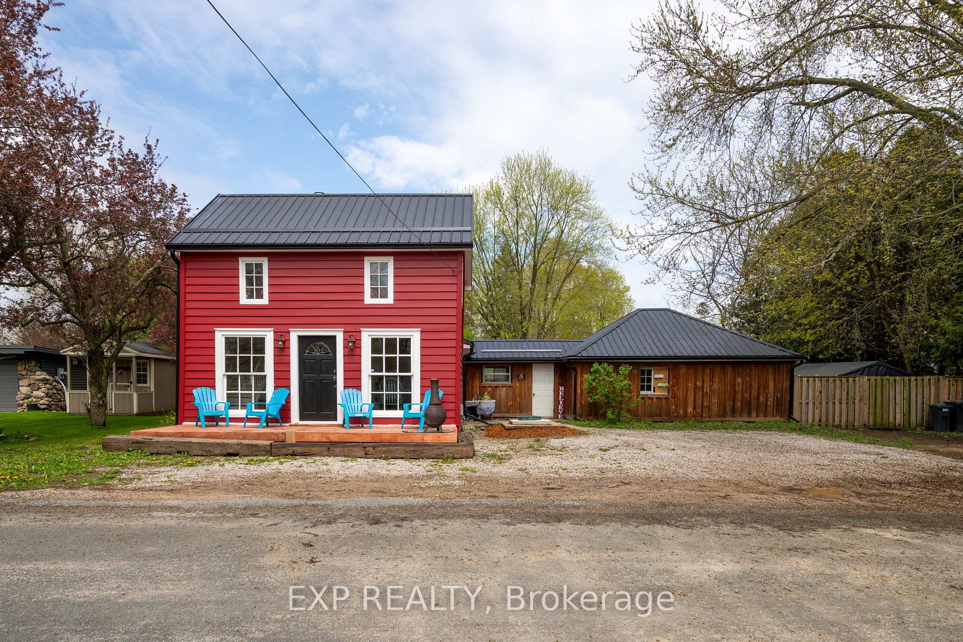 Front of 46330 South Street