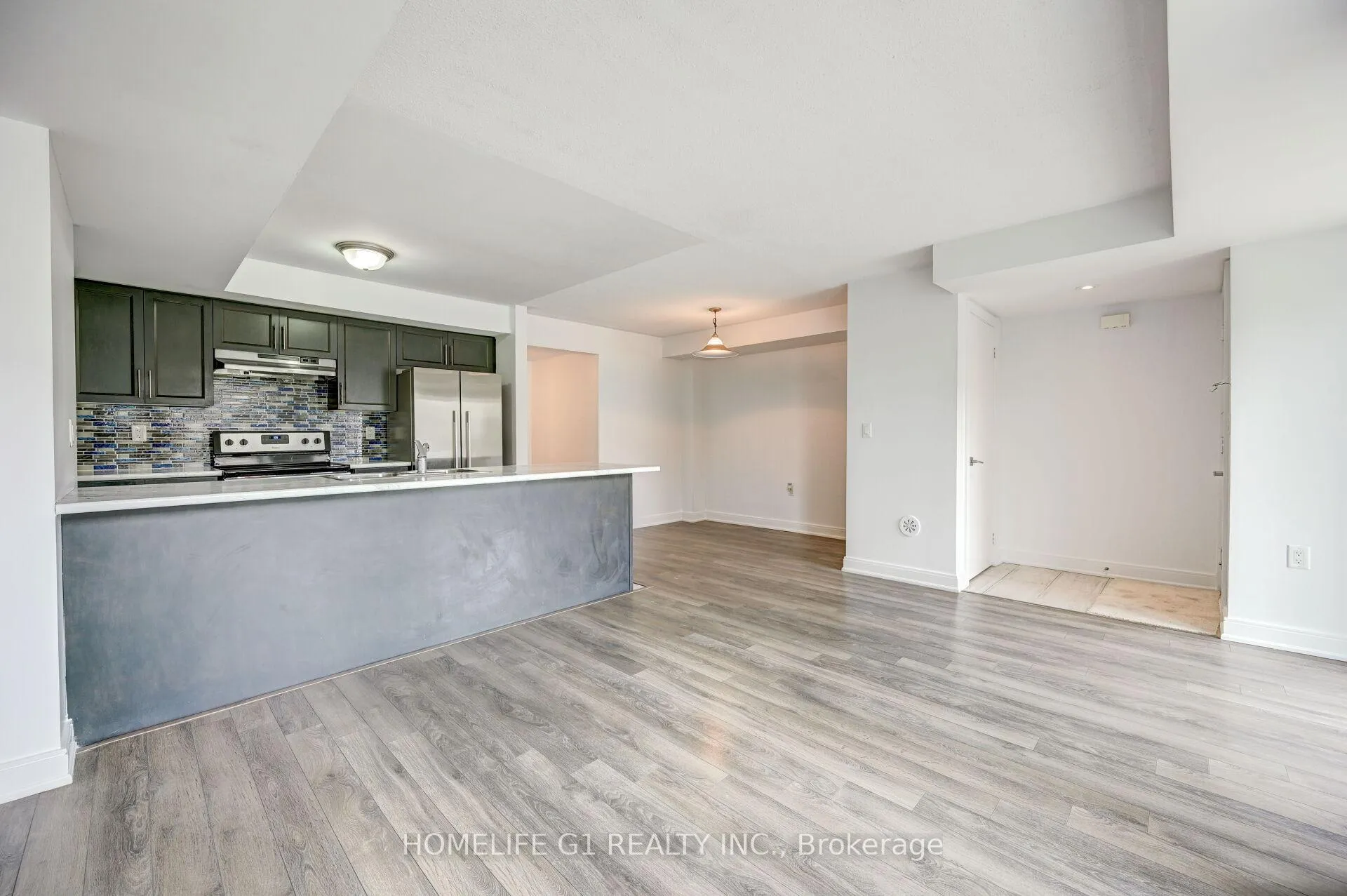 Photo 6 of Unit 5, 100 Dufay Road, Brampton, Northwest Brampton — HOMEH