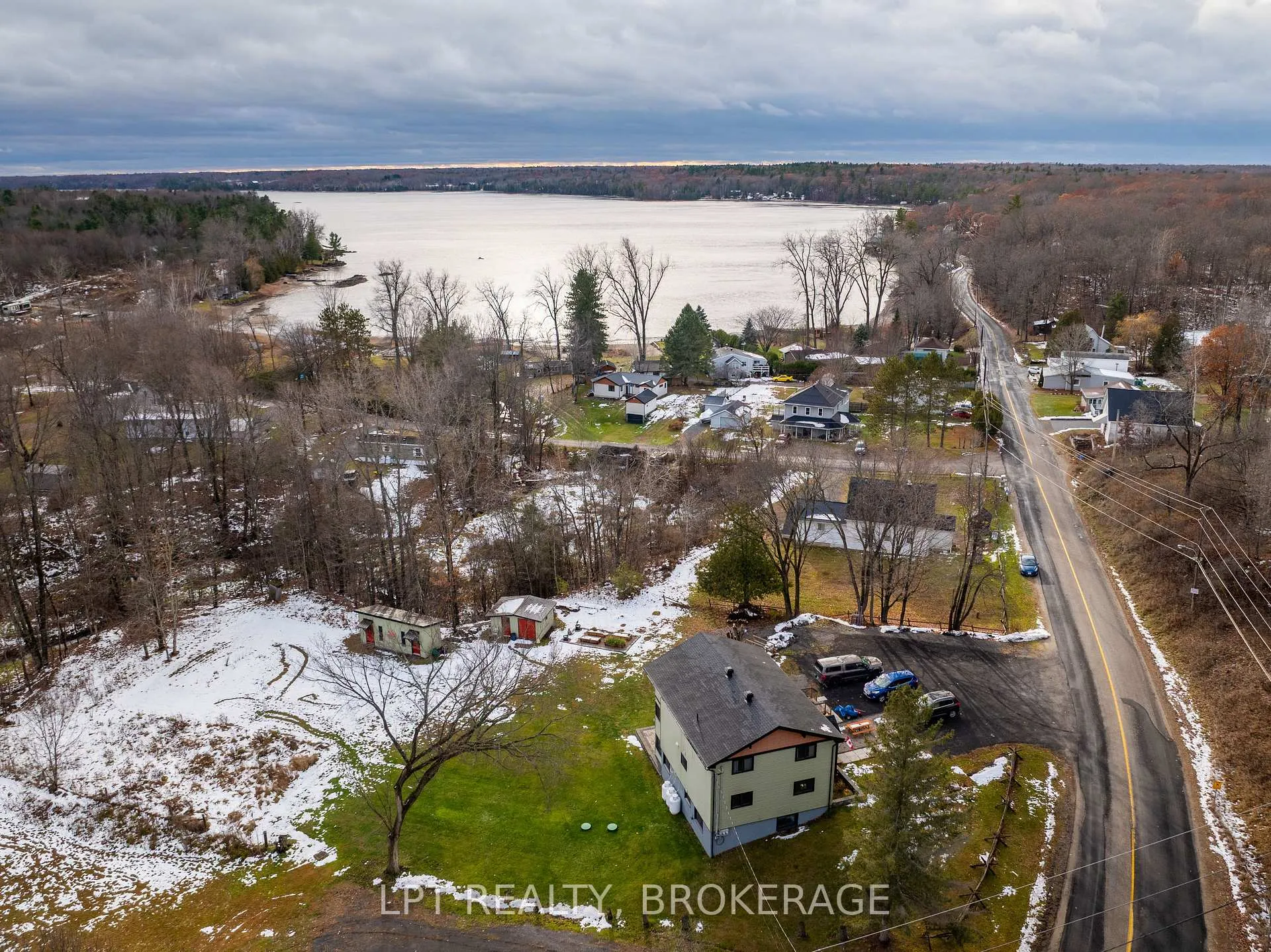 Photo 3 of 1857 Crow Lake Road, Frontenac, Frontenac Centre — HOMEH