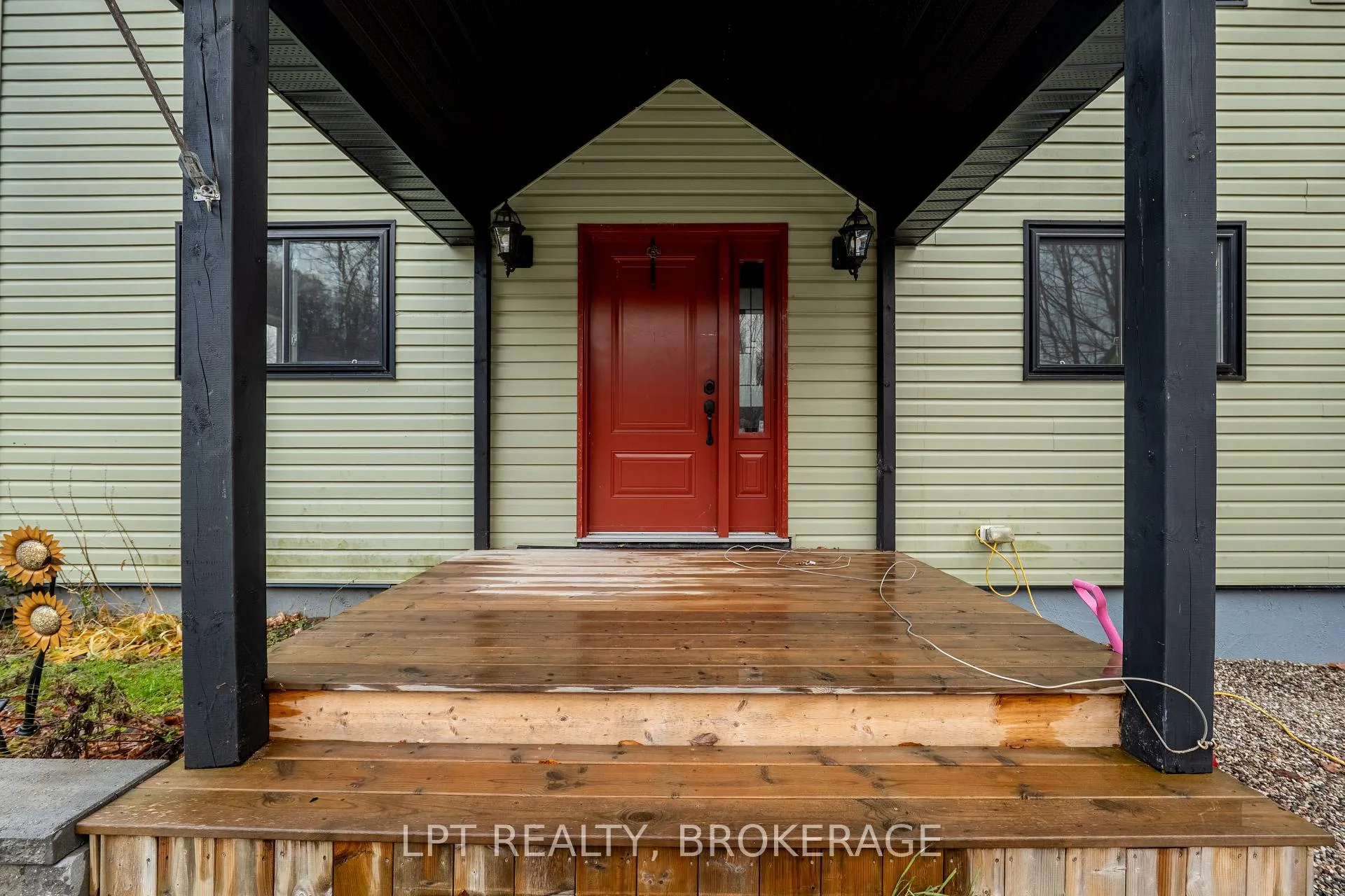 Photo 4 of 1857 Crow Lake Road, Frontenac, Frontenac Centre — HOMEH
