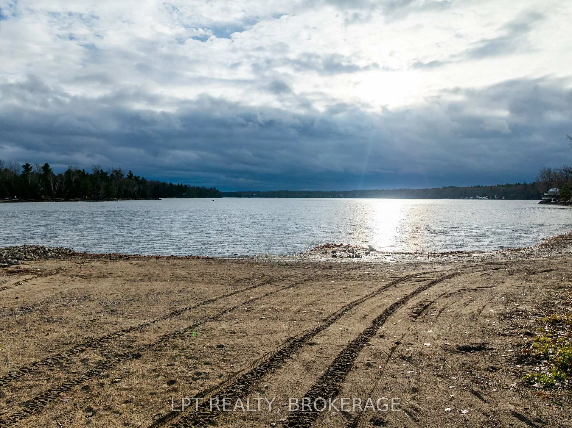 Photo 33 of 1857 Crow Lake Road, Frontenac, Frontenac Centre — HOMEH