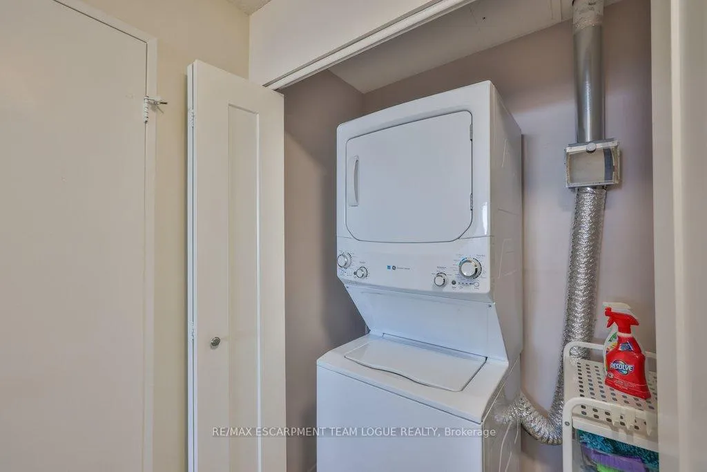 Photo 30 of Unit 1703, 2055 Upper Middle Road, Burlington, Brant Hills — HOMEH