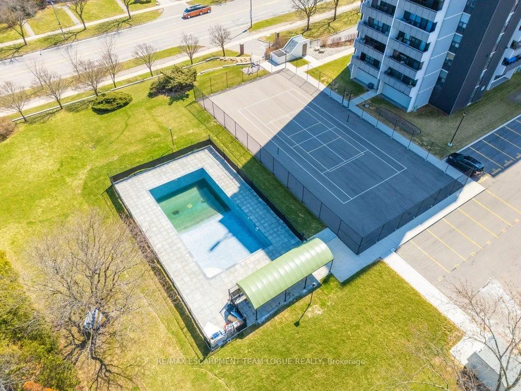 Photo 44 of Unit 1703, 2055 Upper Middle Road, Burlington, Brant Hills — HOMEH