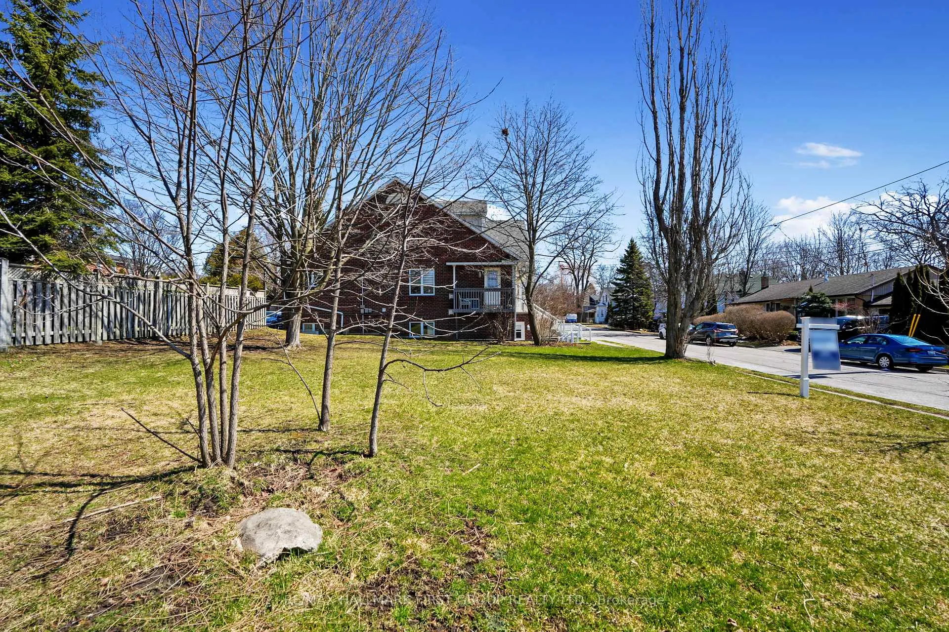 Photo 4 of 104 Anne Street, Cobourg — HOMEH
