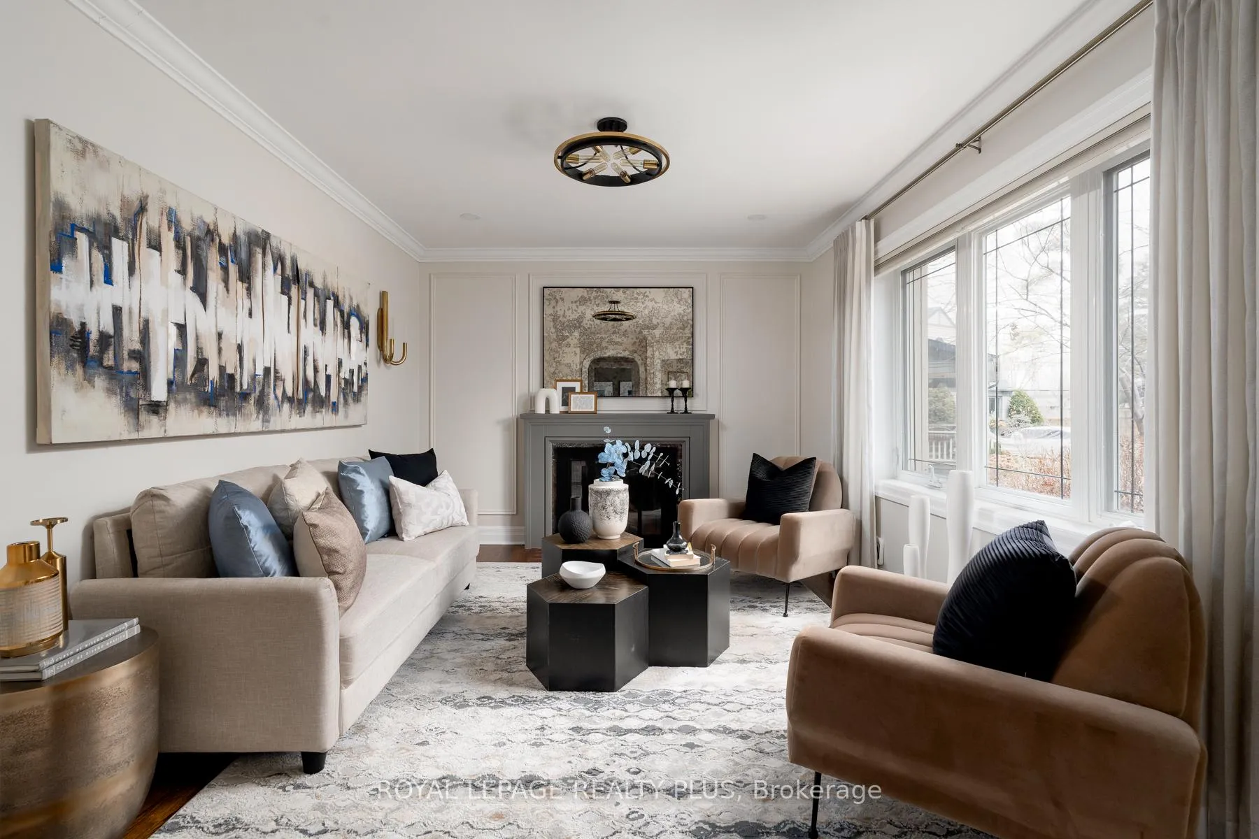 Photo 4 of 2184 Guthrie Lane, Mississauga, Lakeview — HOMEH