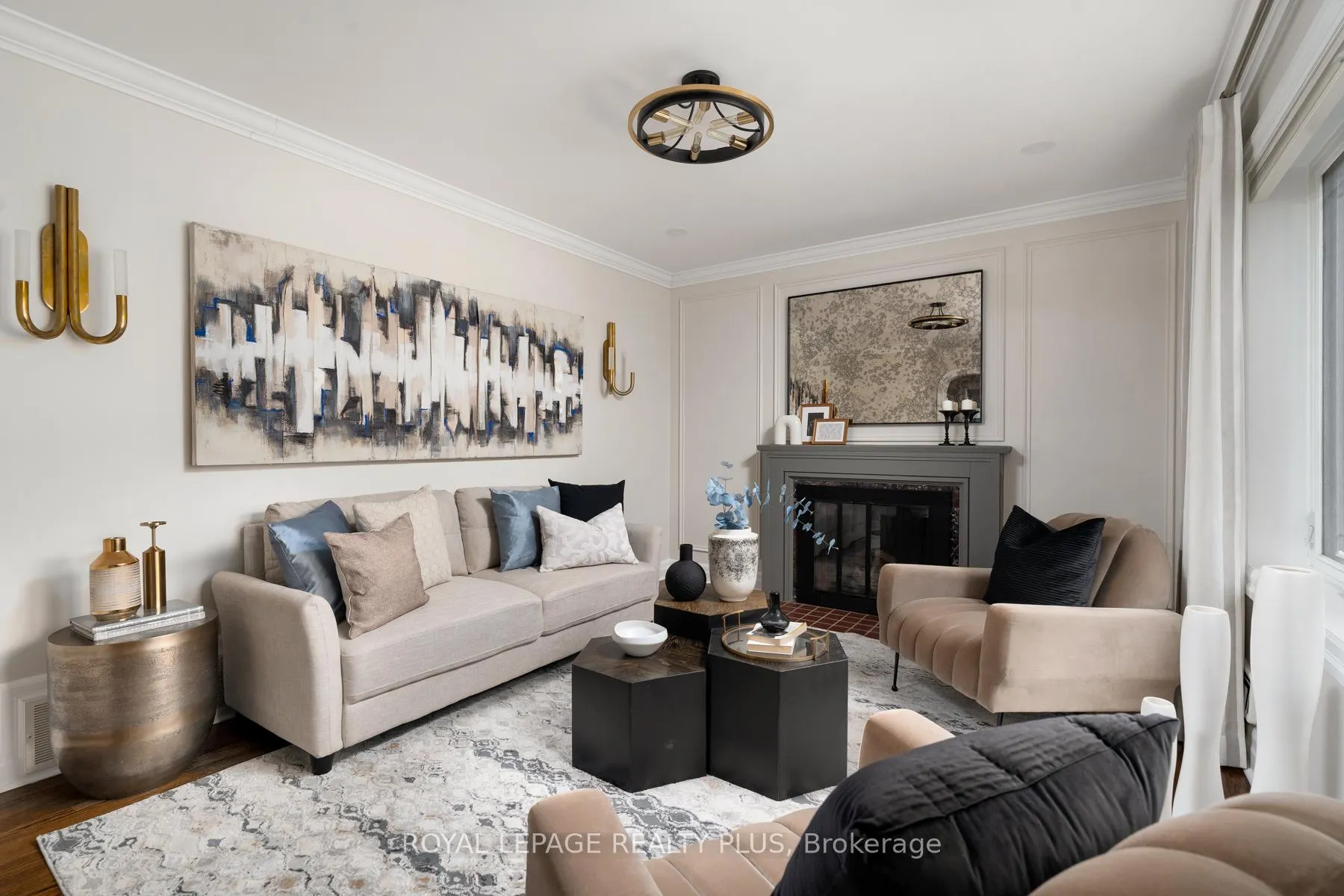 Photo 5 of 2184 Guthrie Lane, Mississauga, Lakeview — HOMEH