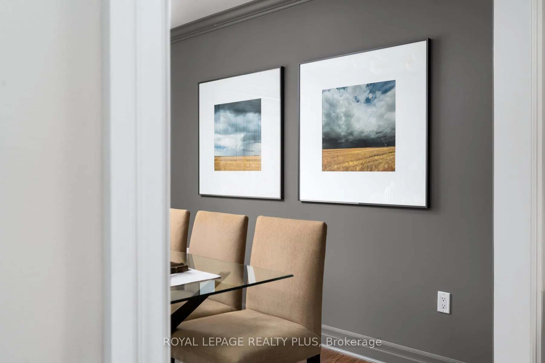 Photo 7 of 2184 Guthrie Lane, Mississauga, Lakeview — HOMEH