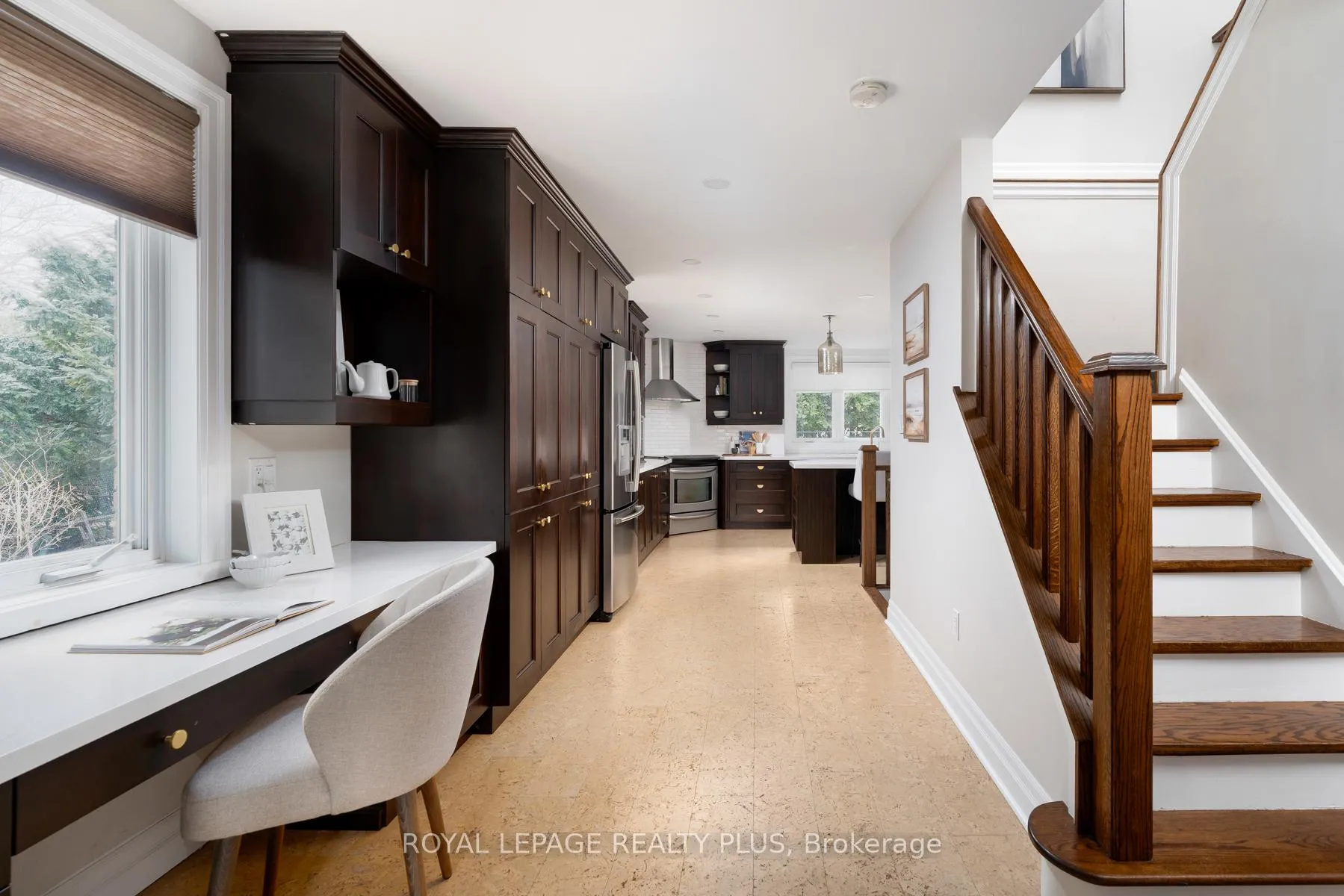 Photo 10 of 2184 Guthrie Lane, Mississauga, Lakeview — HOMEH