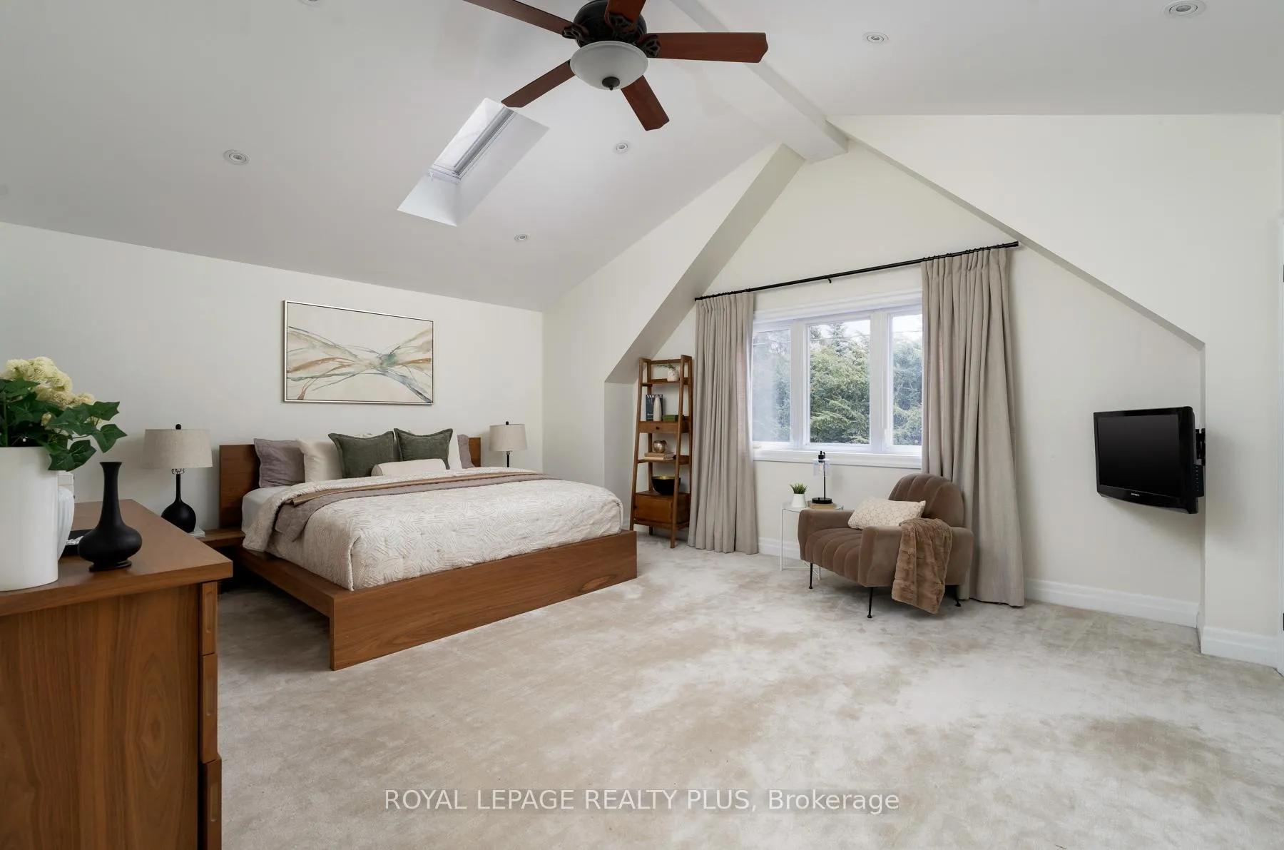 Photo 22 of 2184 Guthrie Lane, Mississauga, Lakeview — HOMEH