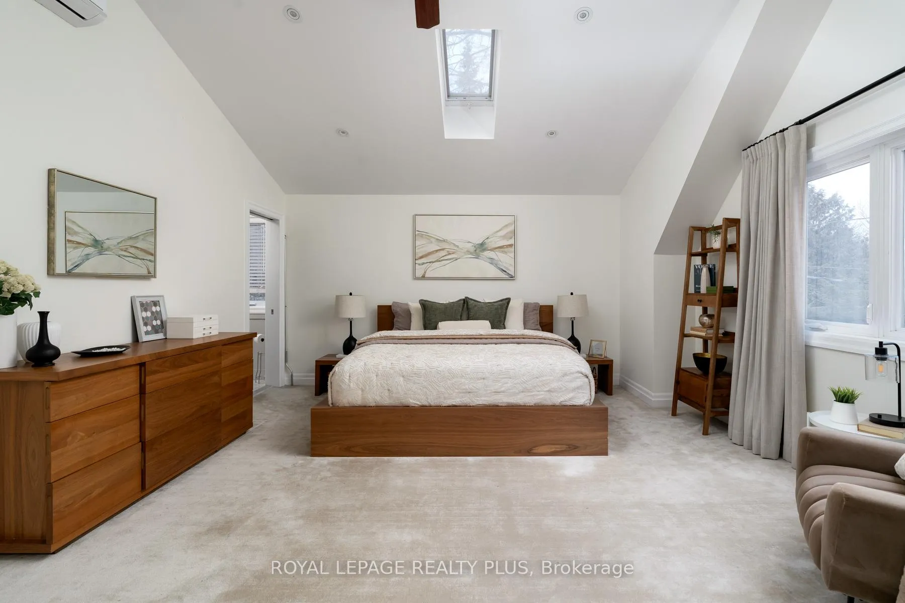 Photo 23 of 2184 Guthrie Lane, Mississauga, Lakeview — HOMEH