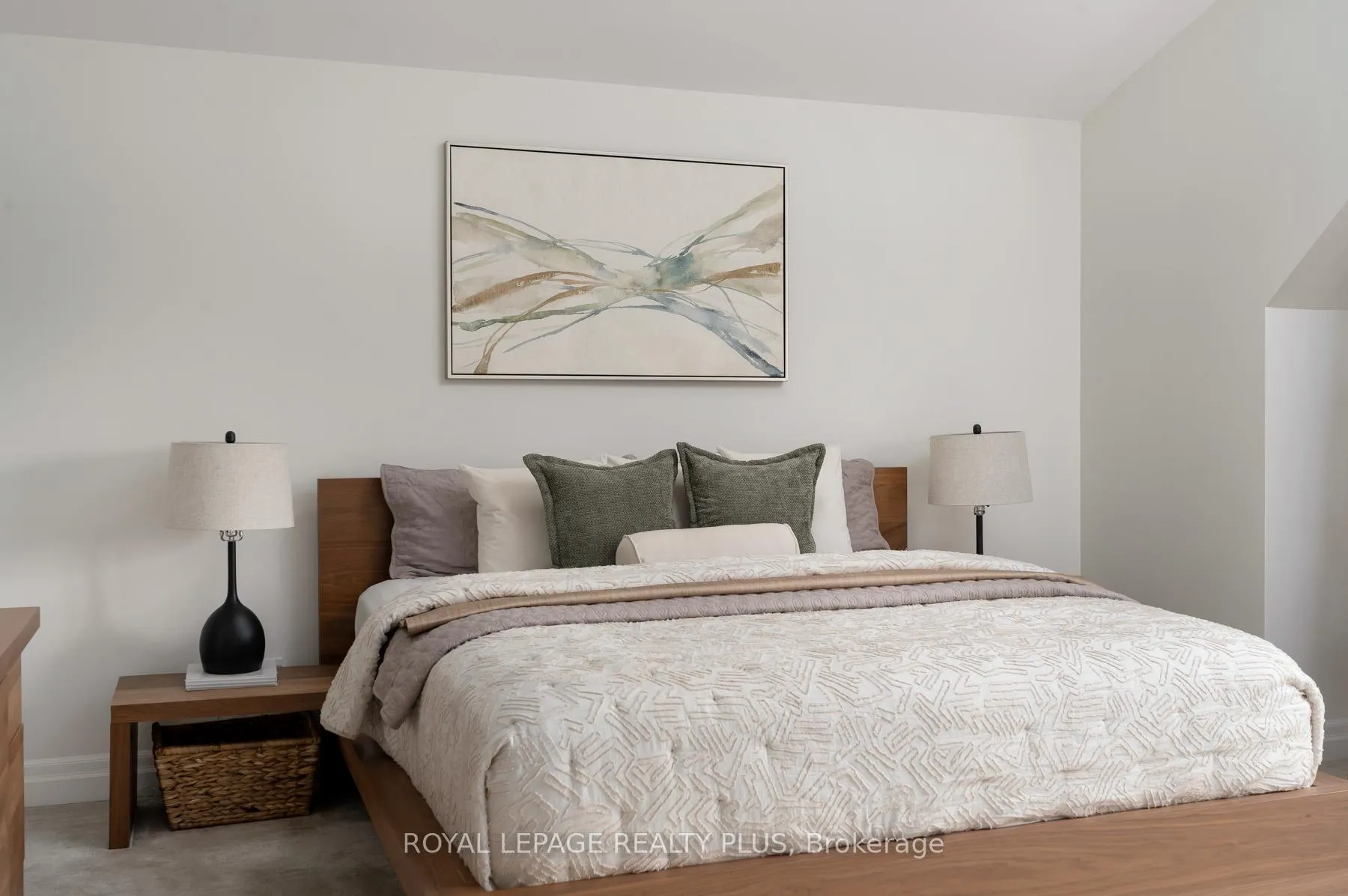 Photo 24 of 2184 Guthrie Lane, Mississauga, Lakeview — HOMEH