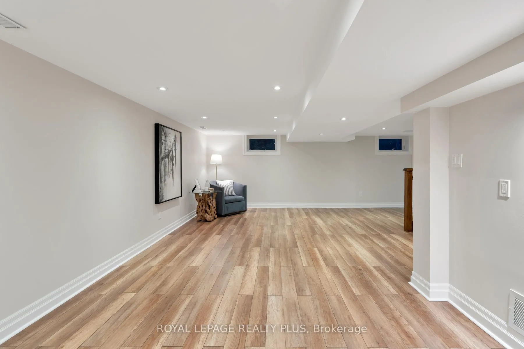 Photo 36 of 2184 Guthrie Lane, Mississauga, Lakeview — HOMEH