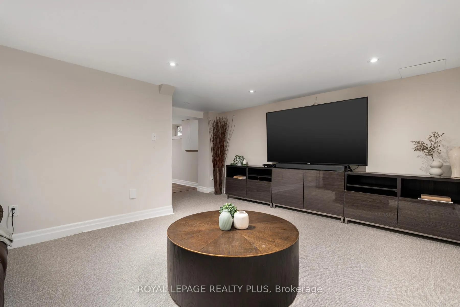 Photo 49 of 2184 Guthrie Lane, Mississauga, Lakeview — HOMEH