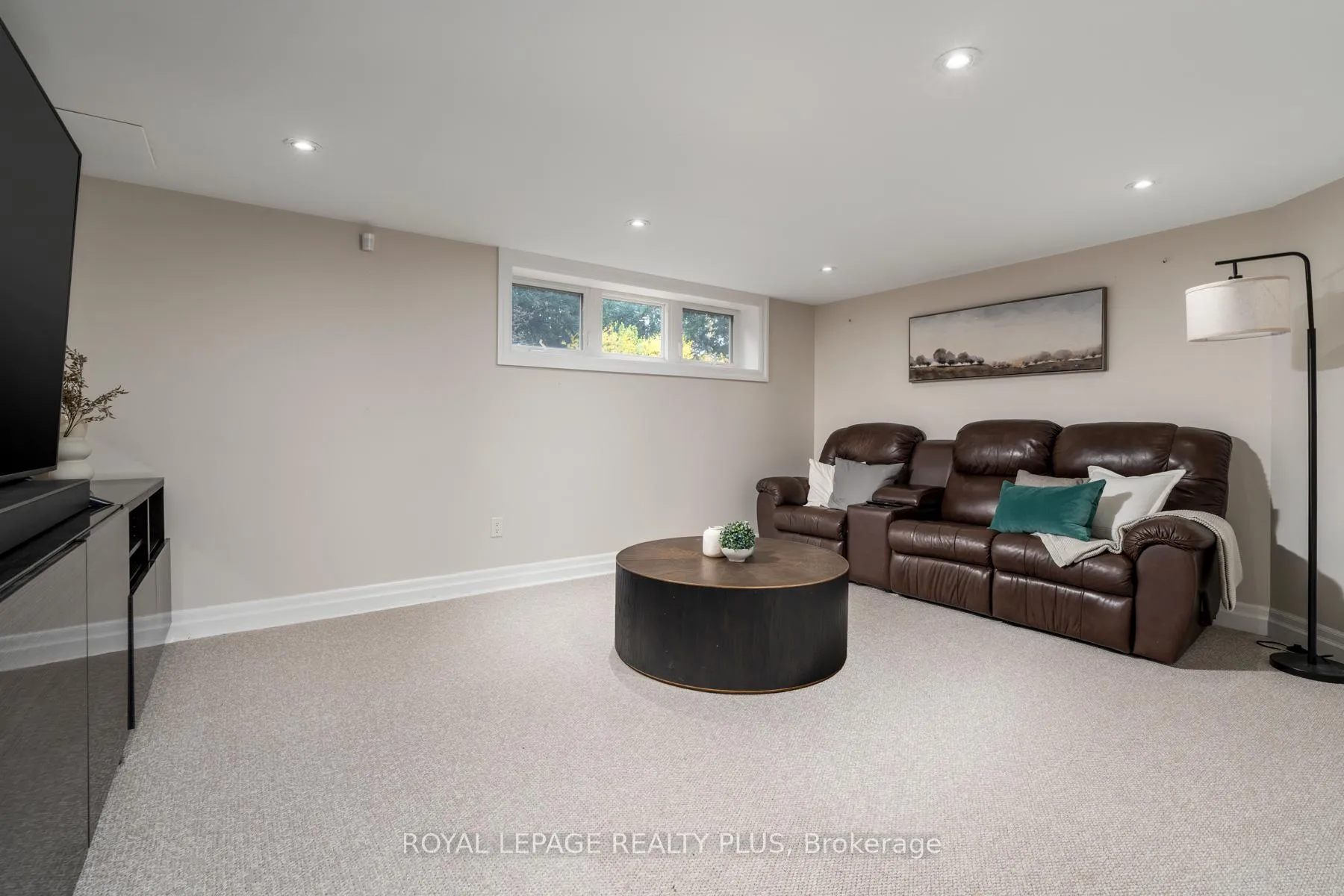Photo 50 of 2184 Guthrie Lane, Mississauga, Lakeview — HOMEH