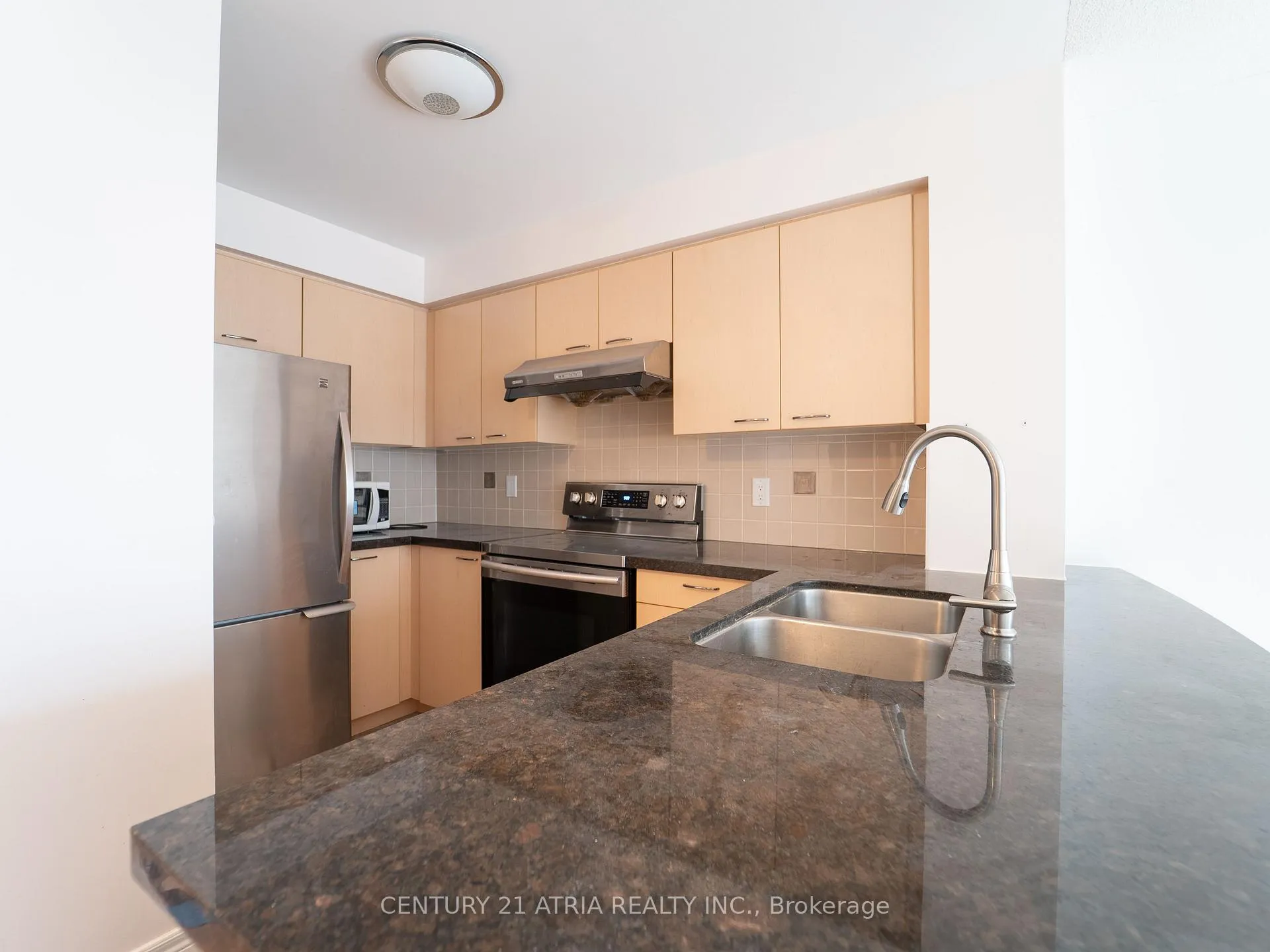 Photo 2 of Unit 622, 62 Suncrest Boulevard, Markham, Commerce Valley — HOMEH