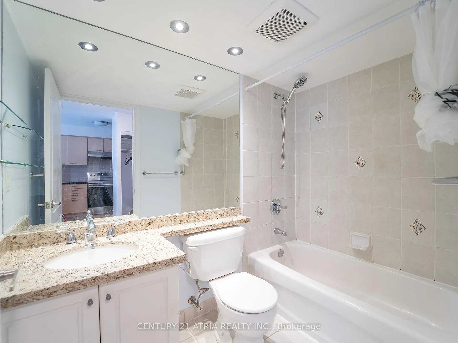 Photo 5 of Unit 622, 62 Suncrest Boulevard, Markham, Commerce Valley — HOMEH
