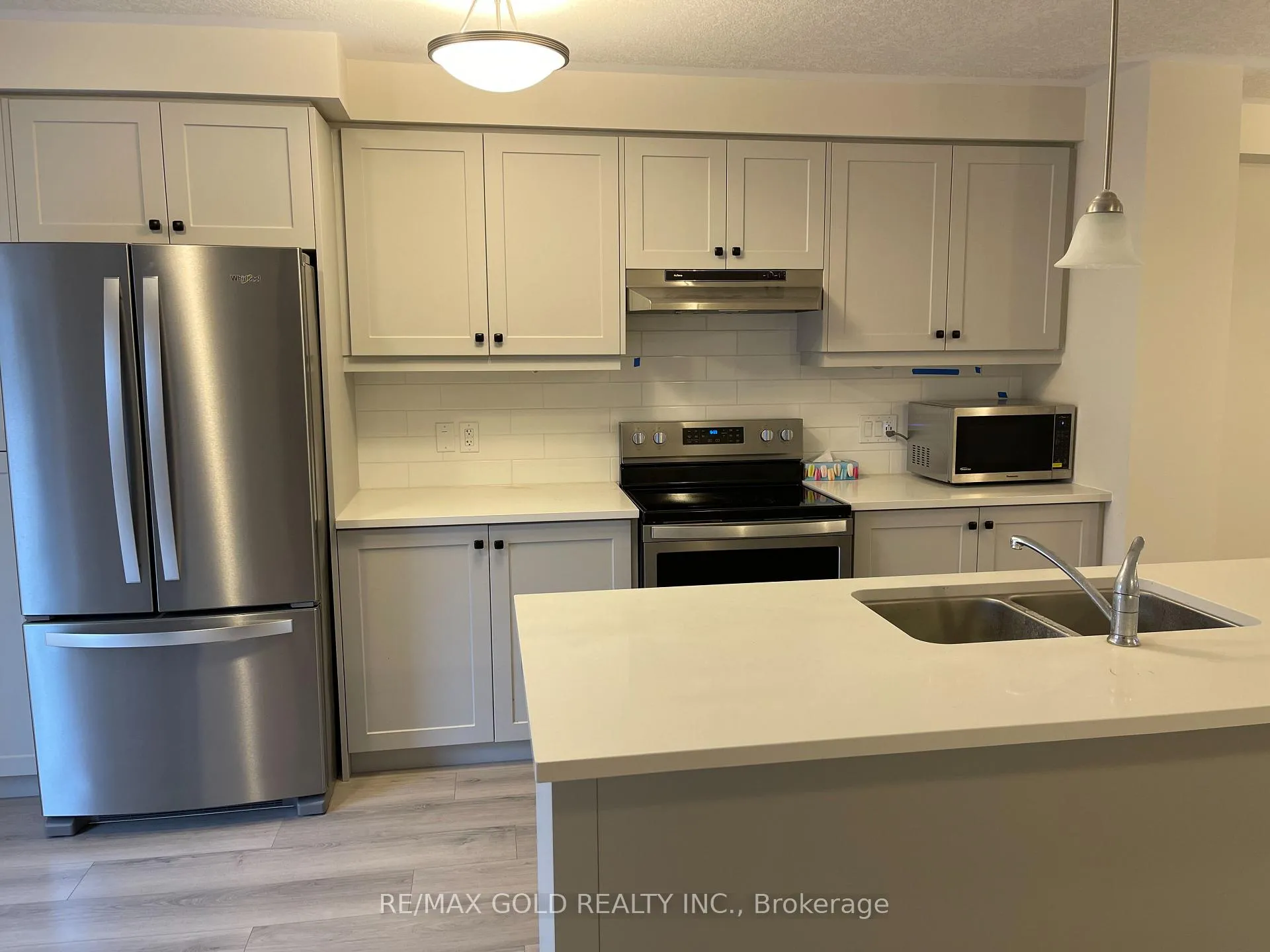 Photo 2 of Unit 3, 311 Woolwich Street, Waterloo, University Downs — HOMEH