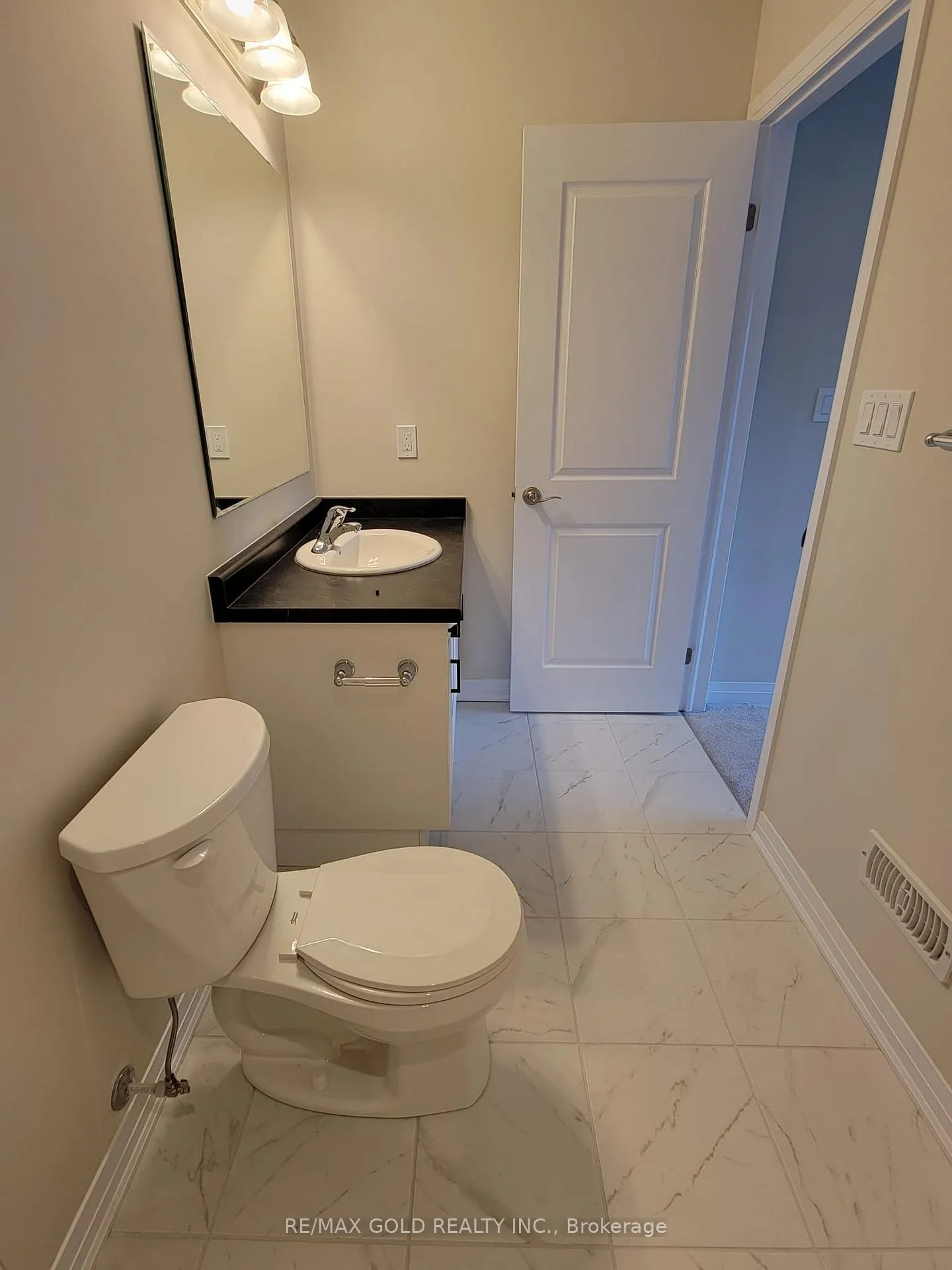 Photo 10 of Unit 3, 311 Woolwich Street, Waterloo, University Downs — HOMEH