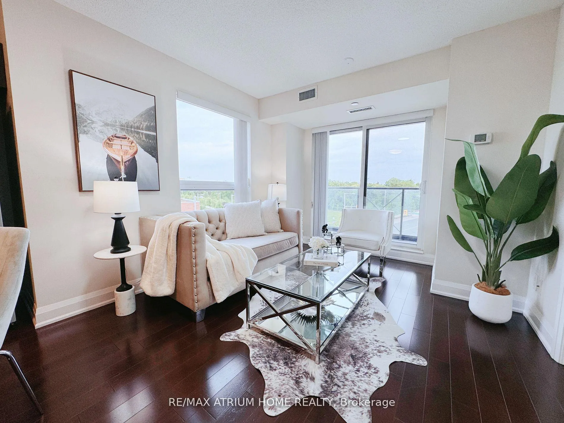 Photo 2 of Unit 520, 8200 Birchmond Road, Markham, Unionville — HOMEH