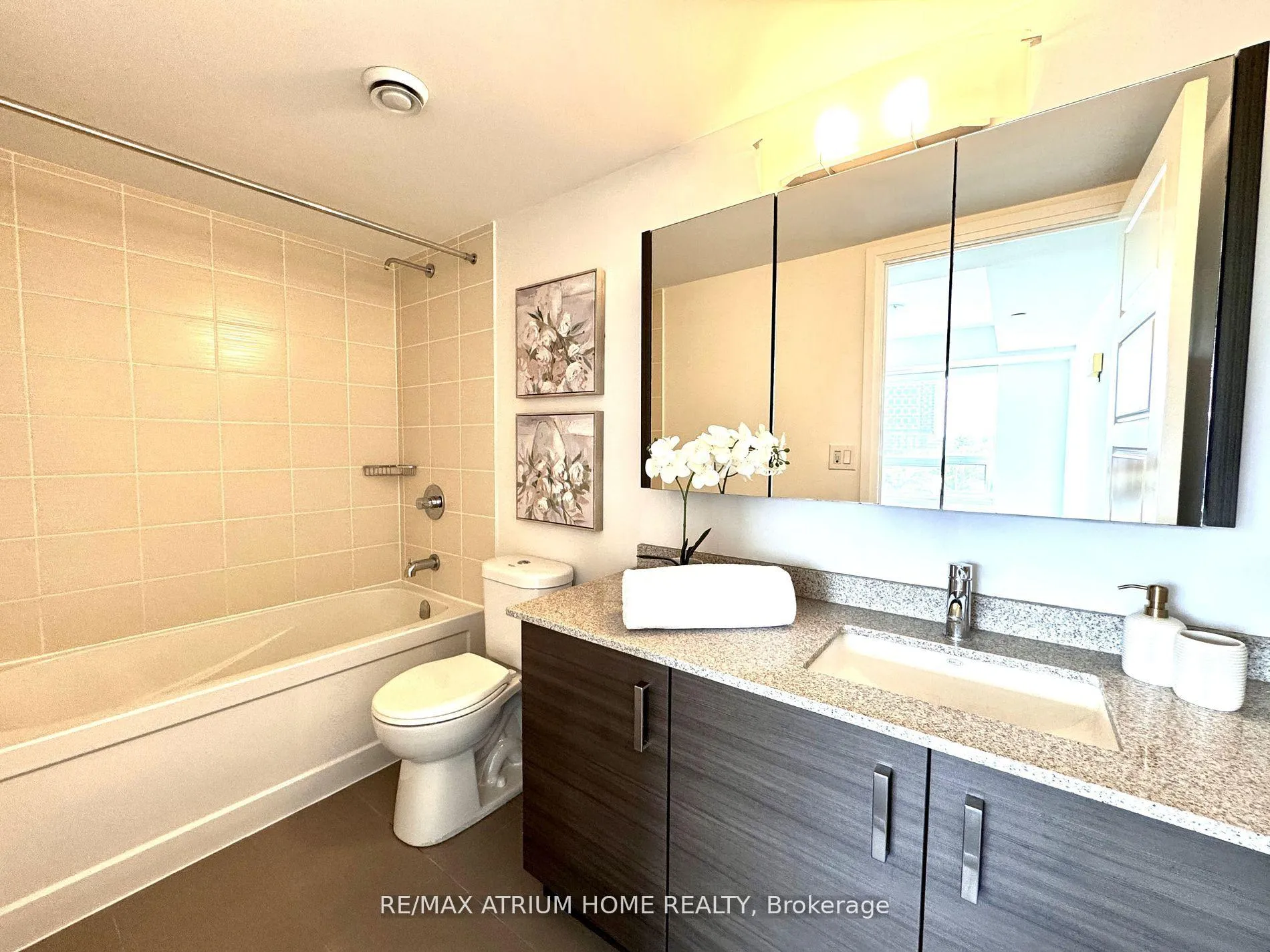 Photo 13 of Unit 520, 8200 Birchmond Road, Markham, Unionville — HOMEH
