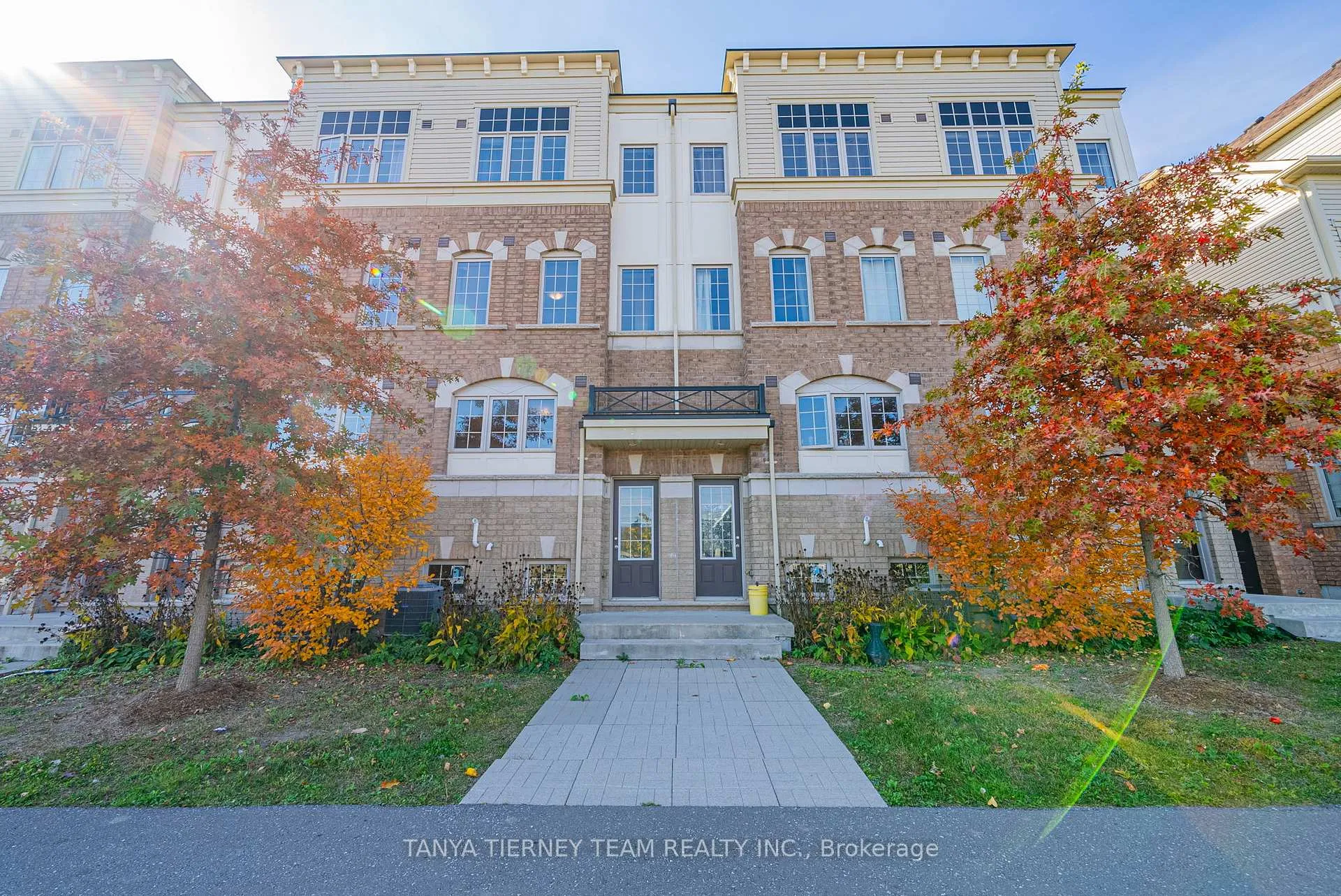Photo 1 of Unit 294, 2264 Chevron Prince Path, Oshawa, Windfields — HOMEH