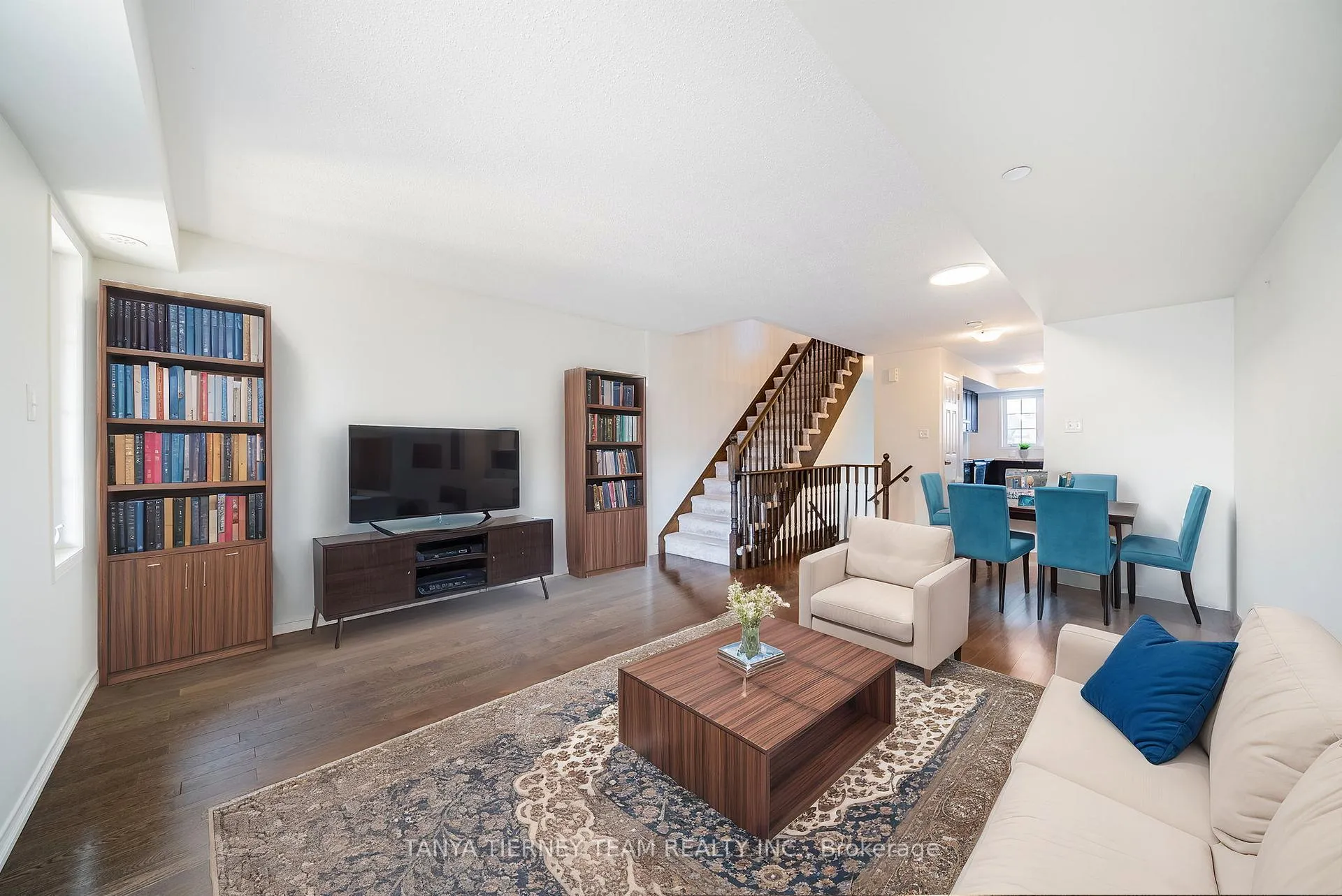 Photo 12 of Unit 294, 2264 Chevron Prince Path, Oshawa, Windfields — HOMEH