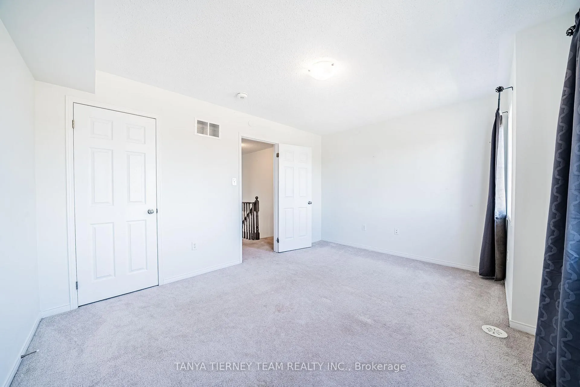 Photo 18 of Unit 294, 2264 Chevron Prince Path, Oshawa, Windfields — HOMEH
