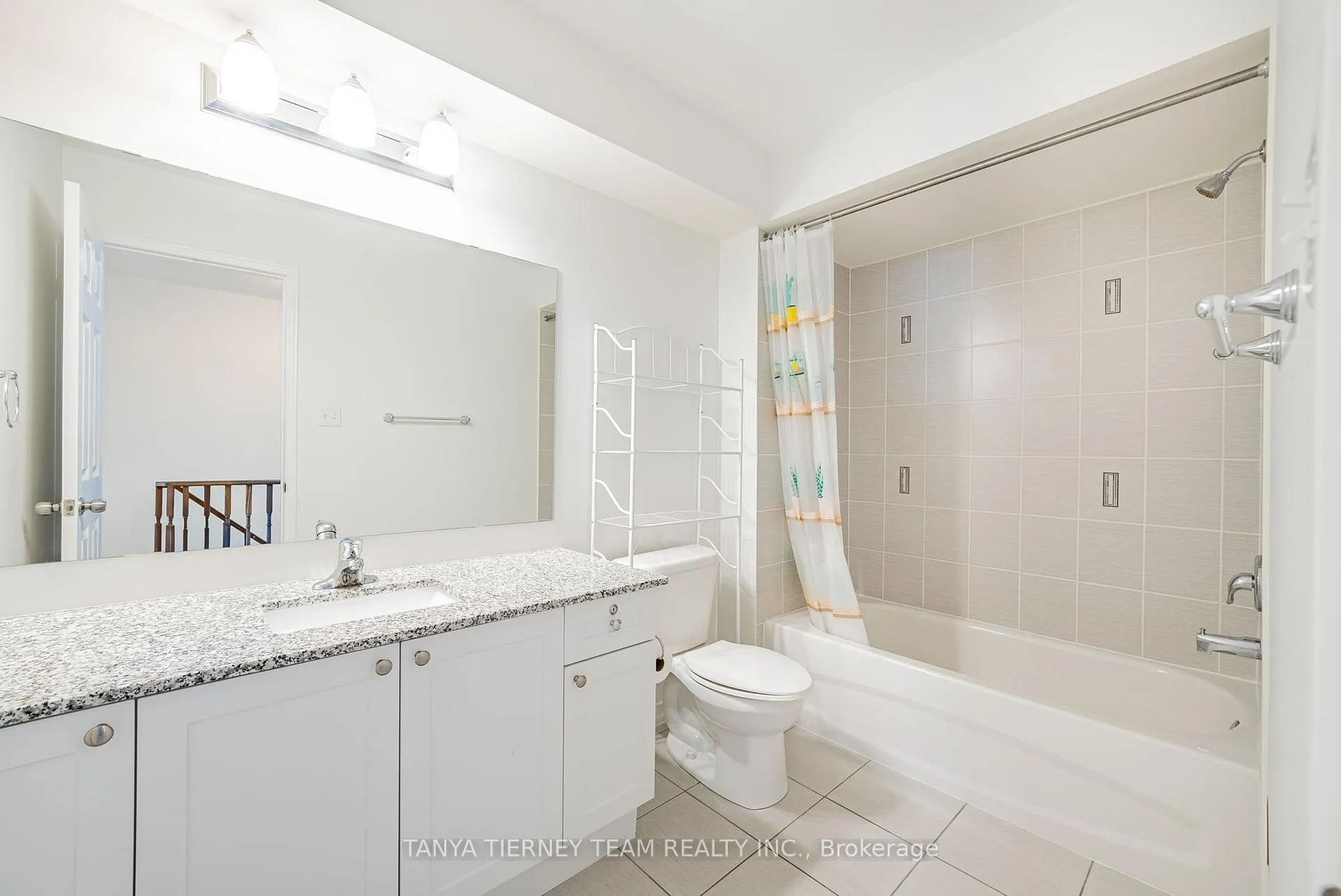 Photo 19 of Unit 294, 2264 Chevron Prince Path, Oshawa, Windfields — HOMEH