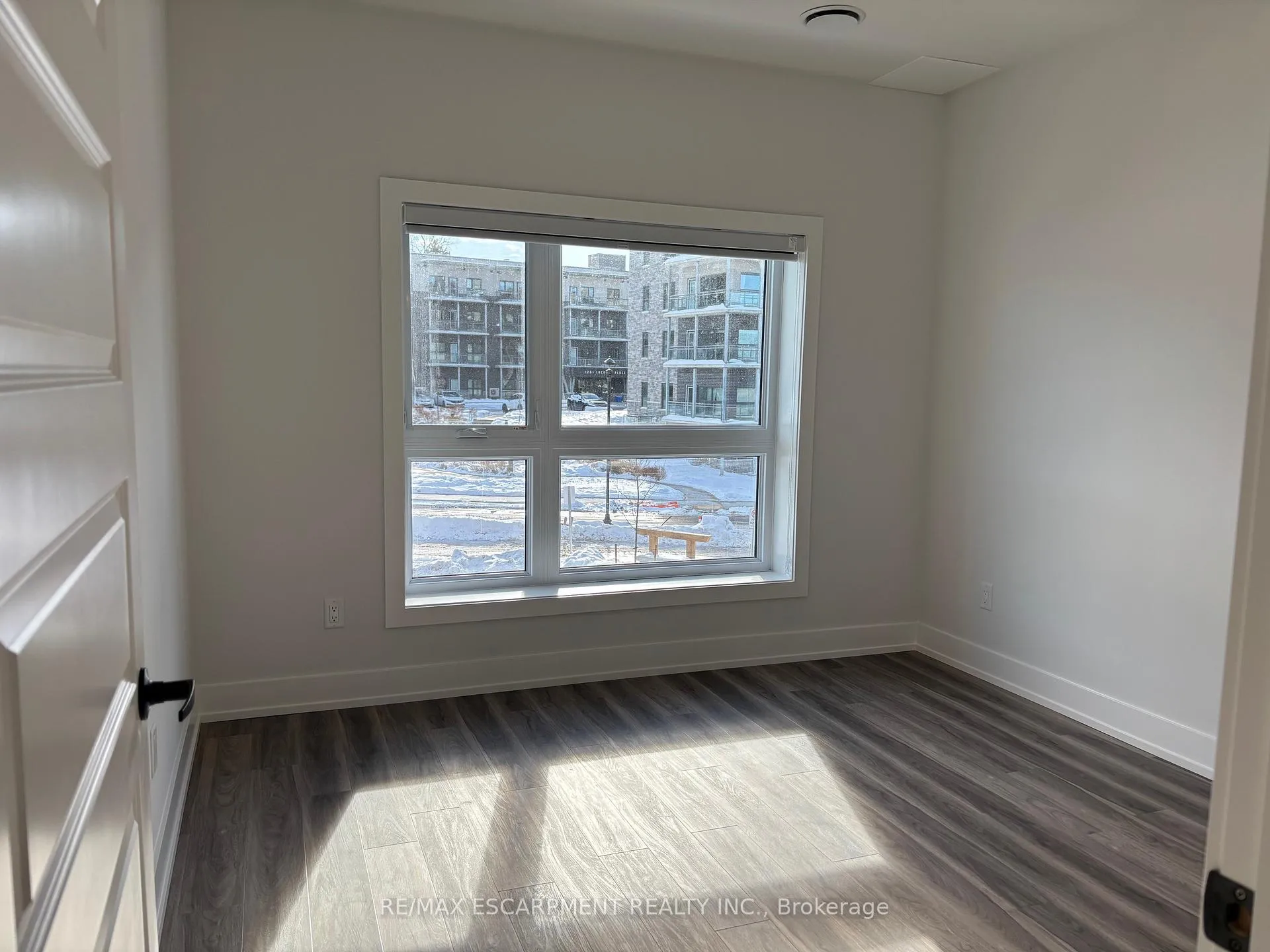 Photo 6 of Unit 211, 1100 Lackner Place, Kitchener — HOMEH
