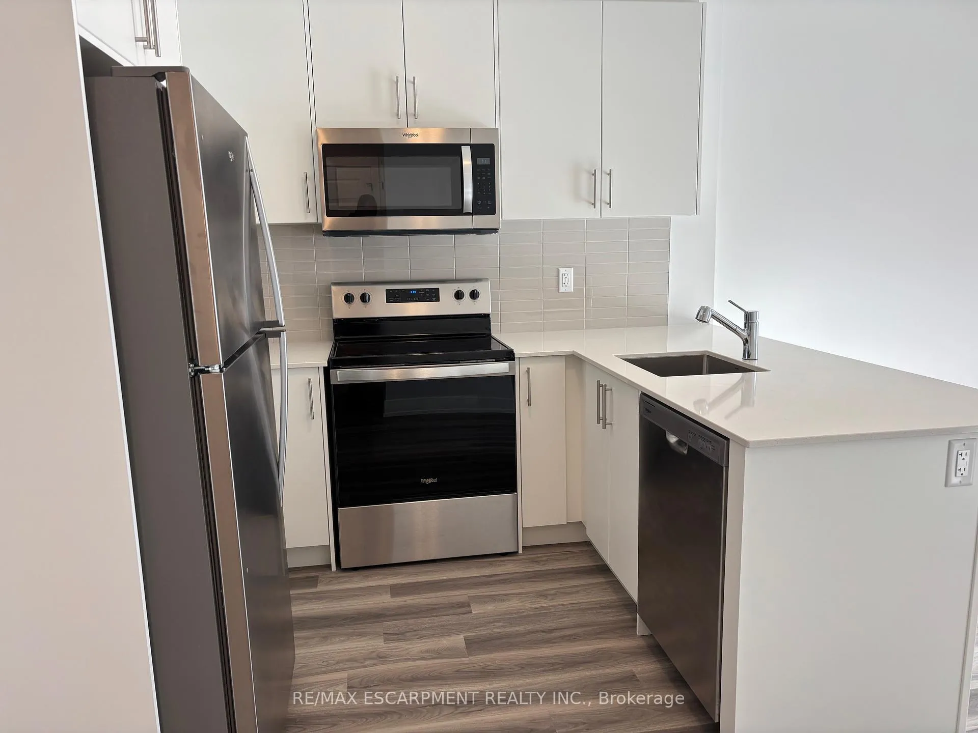 Photo 12 of Unit 211, 1100 Lackner Place, Kitchener — HOMEH