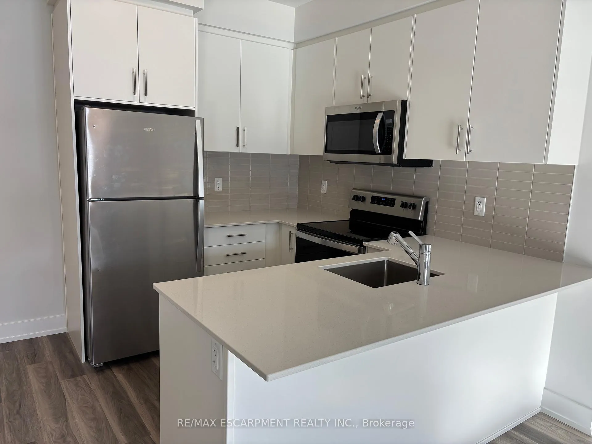 Photo 13 of Unit 211, 1100 Lackner Place, Kitchener — HOMEH