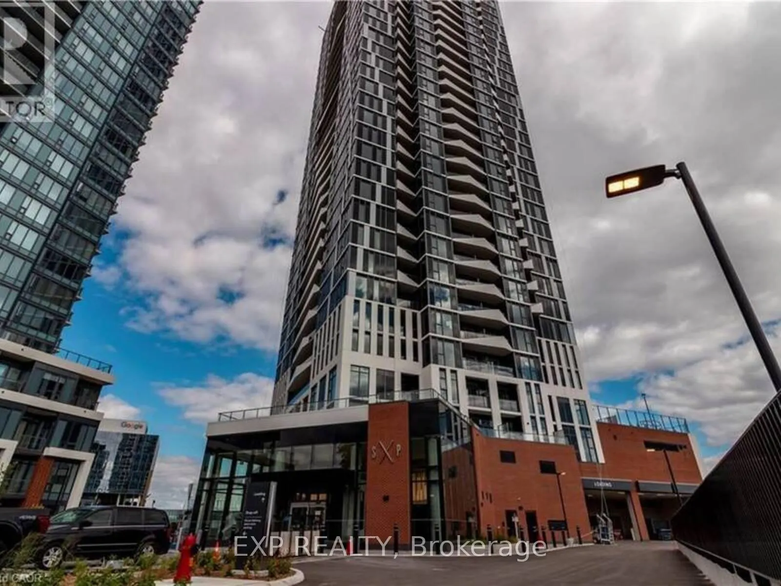 Front of Unit 2702, 25 Wellington Street S