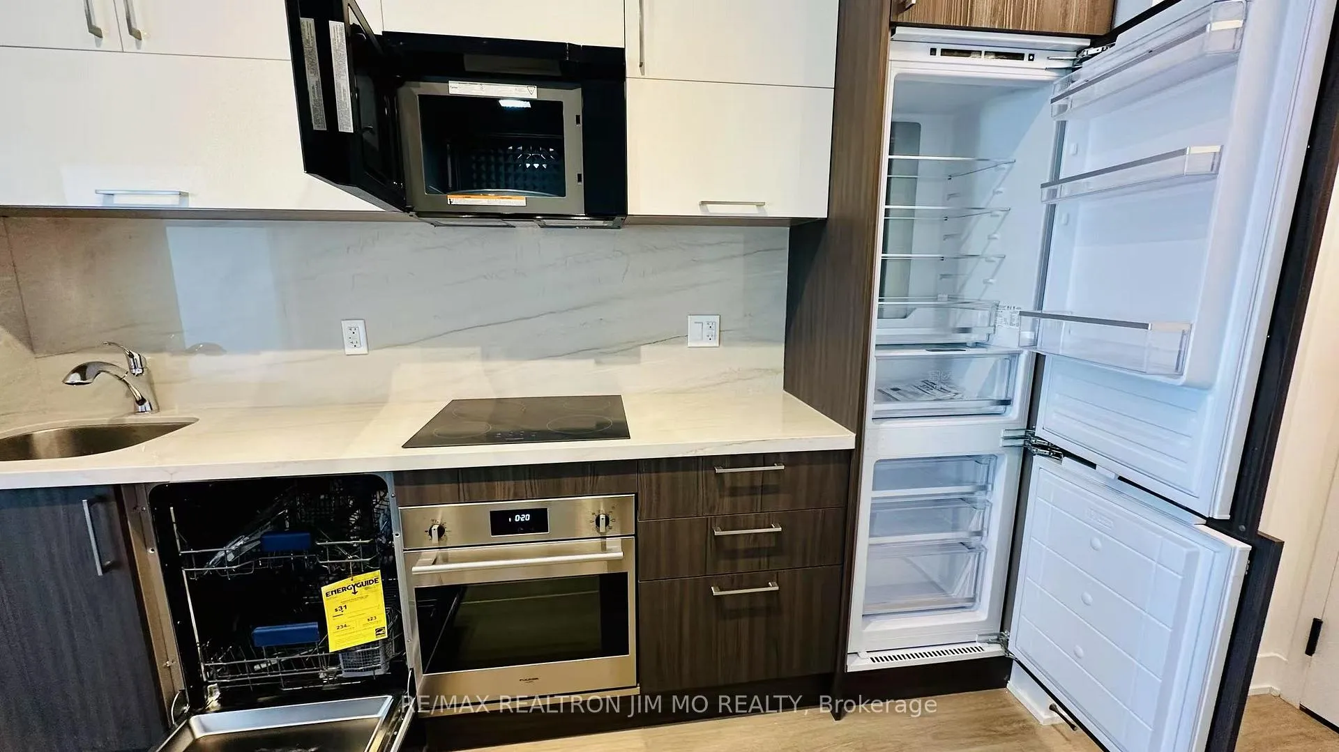 Photo 3 of Unit 1003, 38 Andre De Grasse Street, Markham, Unionville — HOMEH