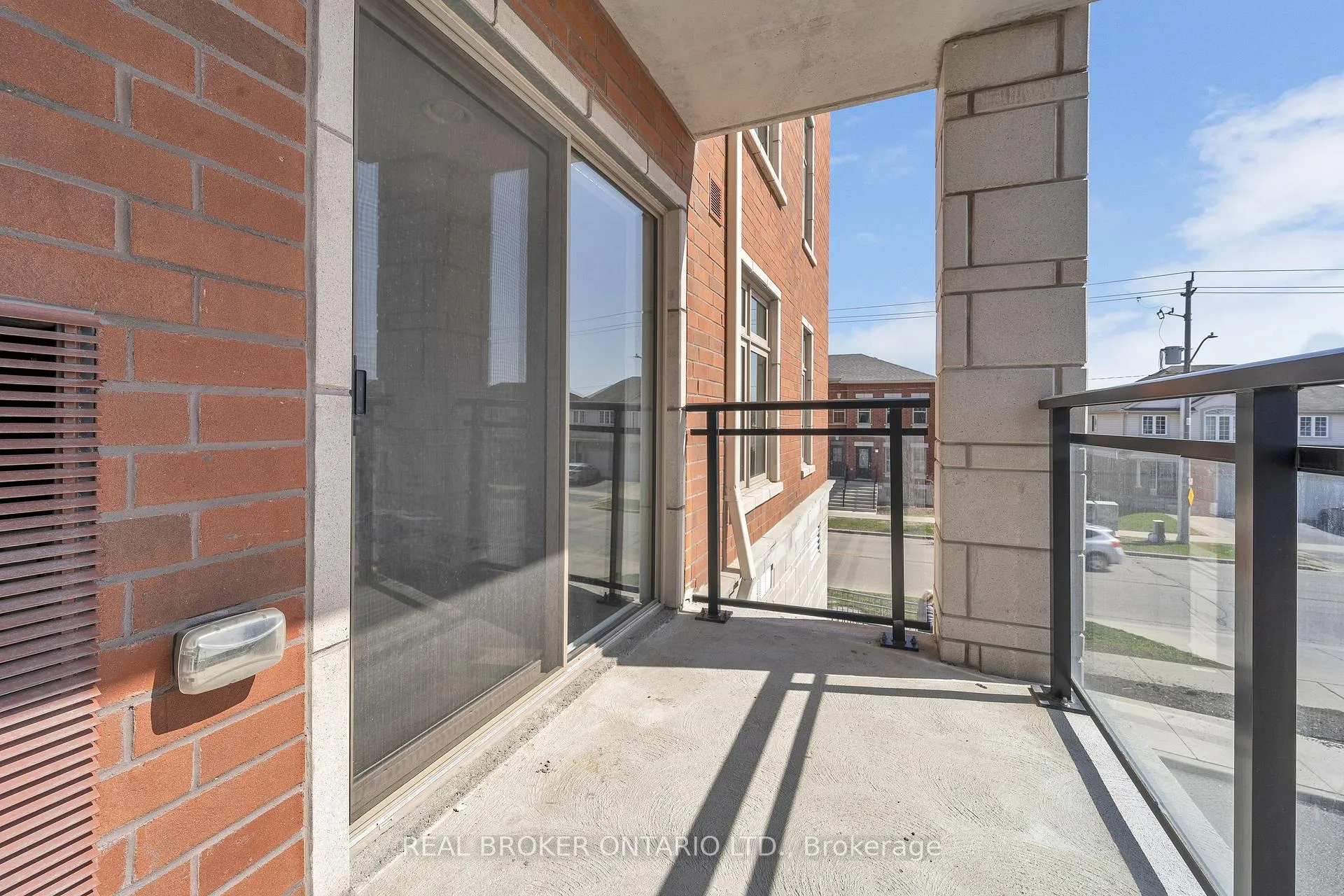 Photo 9 of Unit 210, 155 Commonwealth Street, Kitchener, Larentian West — HOMEH