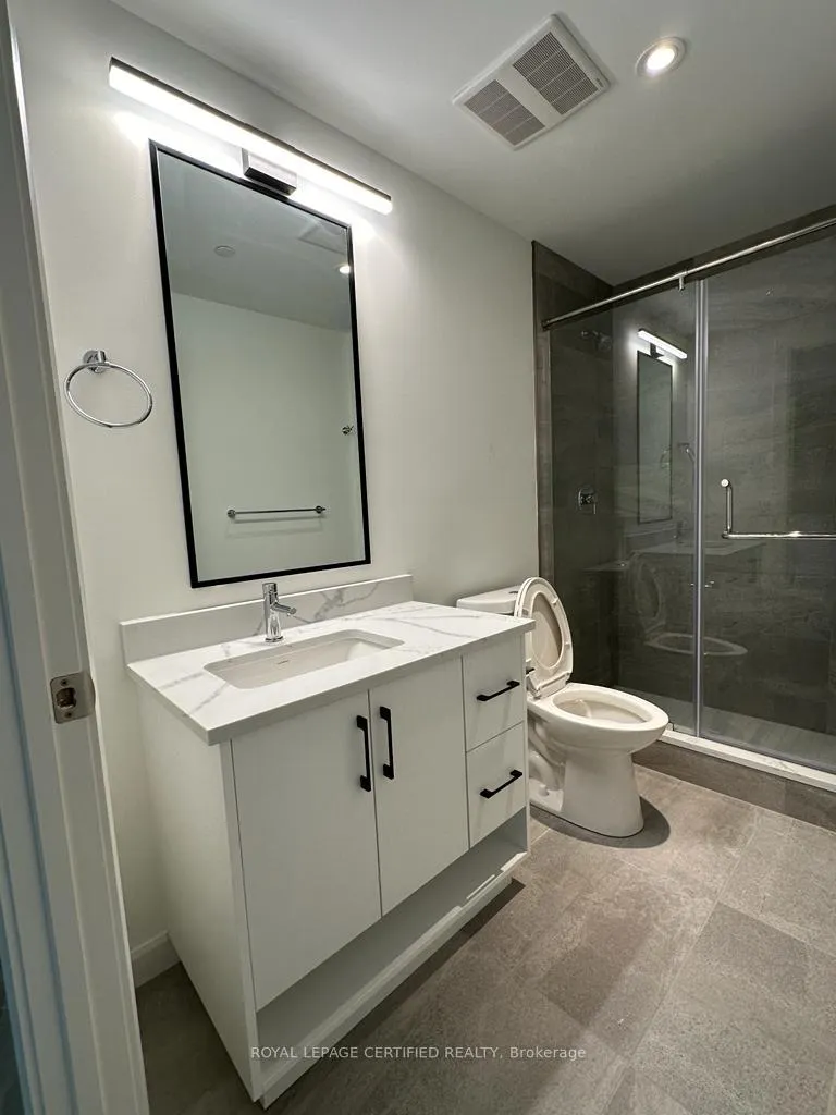 Photo 14 of Unit 903, 741 King Street W, Kitchener — HOMEH