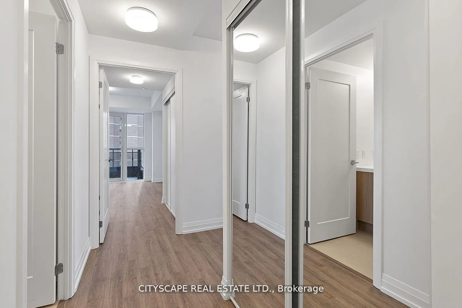 Photo 3 of Unit 2407, 286 Main Street, Toronto, East End-Danforth — HOMEH