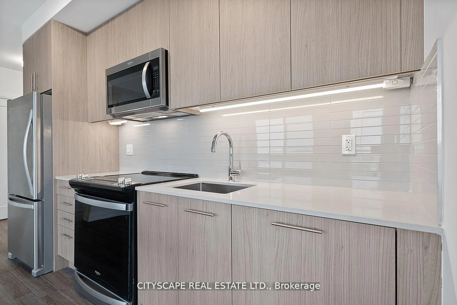 Photo 8 of Unit 2407, 286 Main Street, Toronto, East End-Danforth — HOMEH