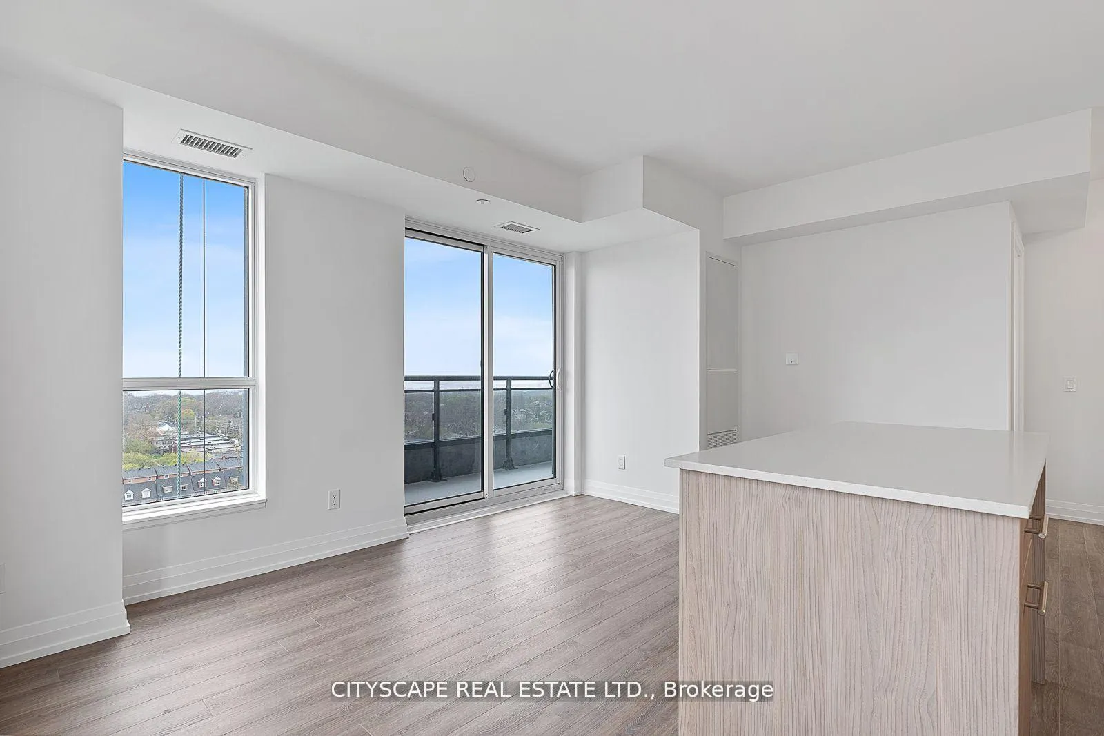Photo 9 of Unit 2407, 286 Main Street, Toronto, East End-Danforth — HOMEH